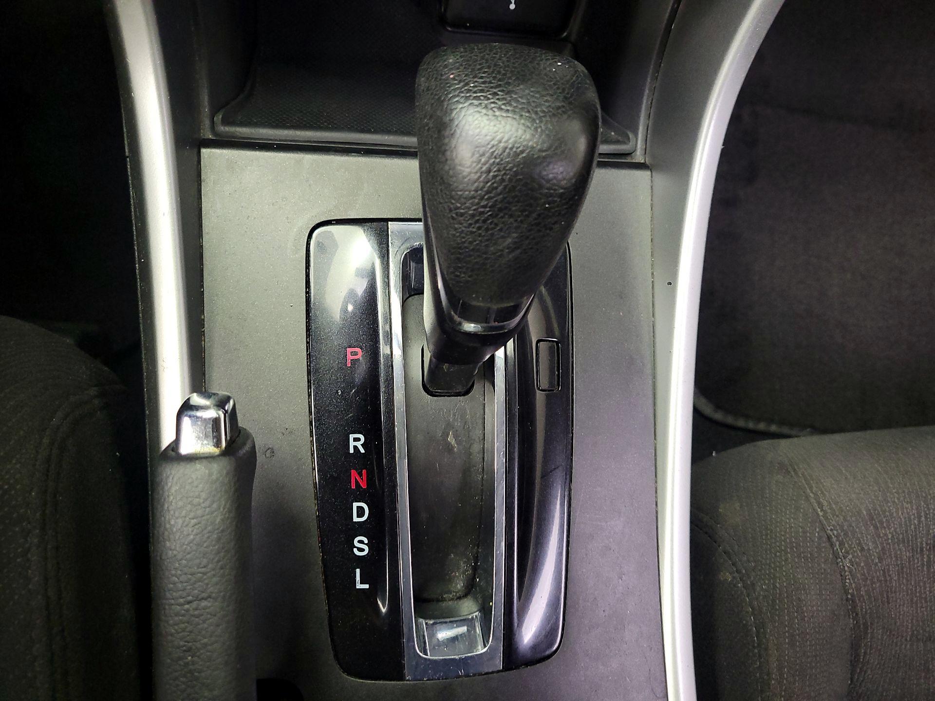 Thumbnail: 2015 Honda Accord - 17