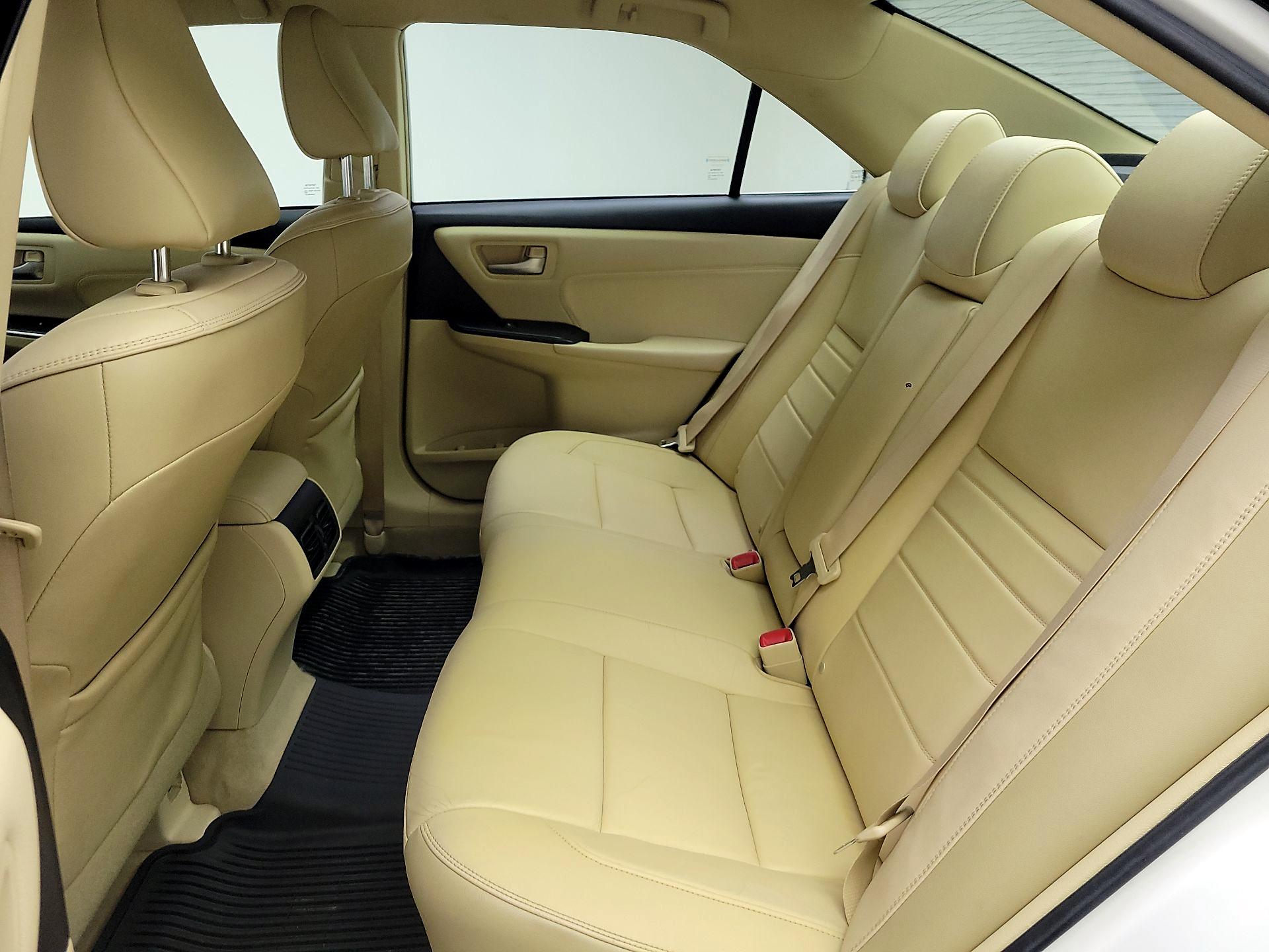Thumbnail: 2017 Toyota Camry - 19