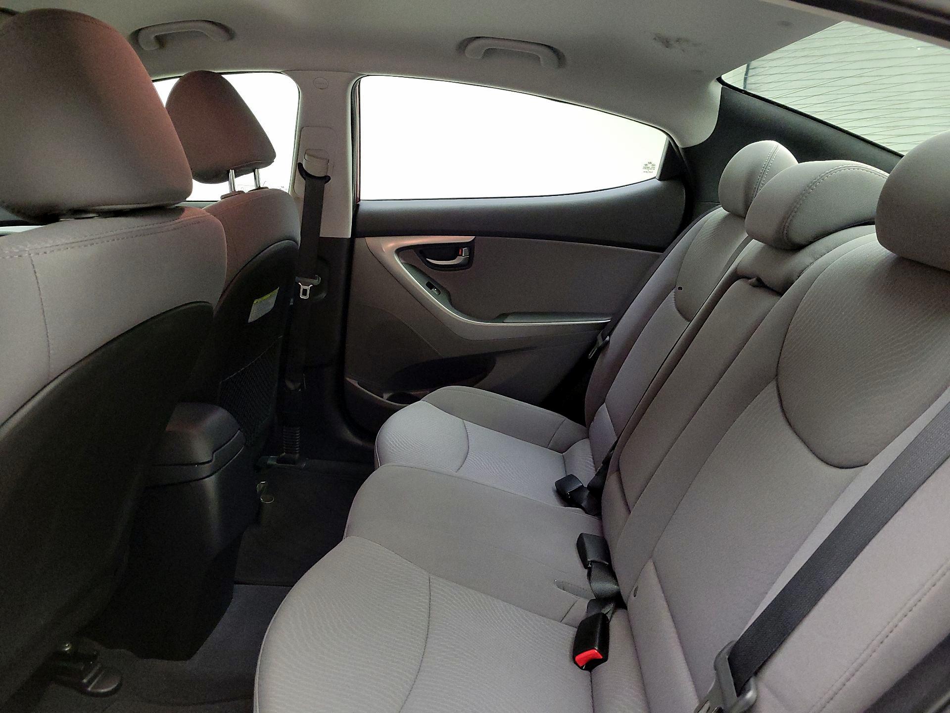 Thumbnail: 2015 Hyundai Elantra - 19