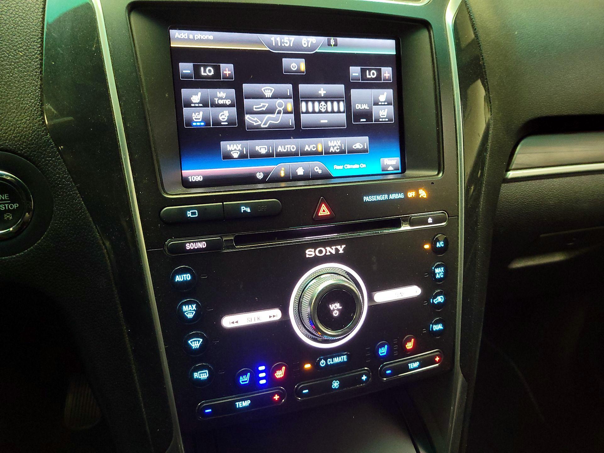 Thumbnail: 2016 Ford Explorer - 17