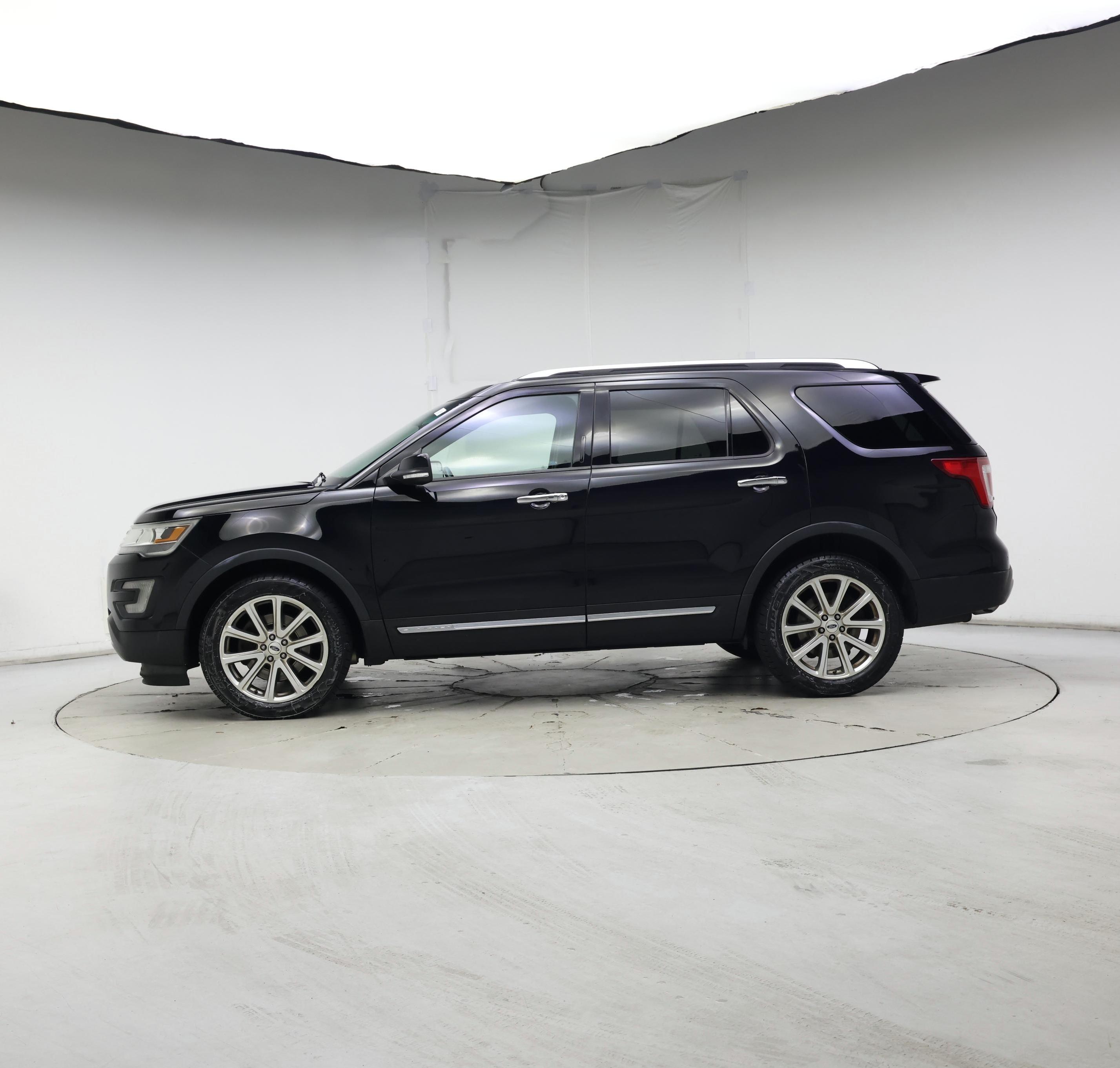 Thumbnail: 2016 Ford Explorer - 3