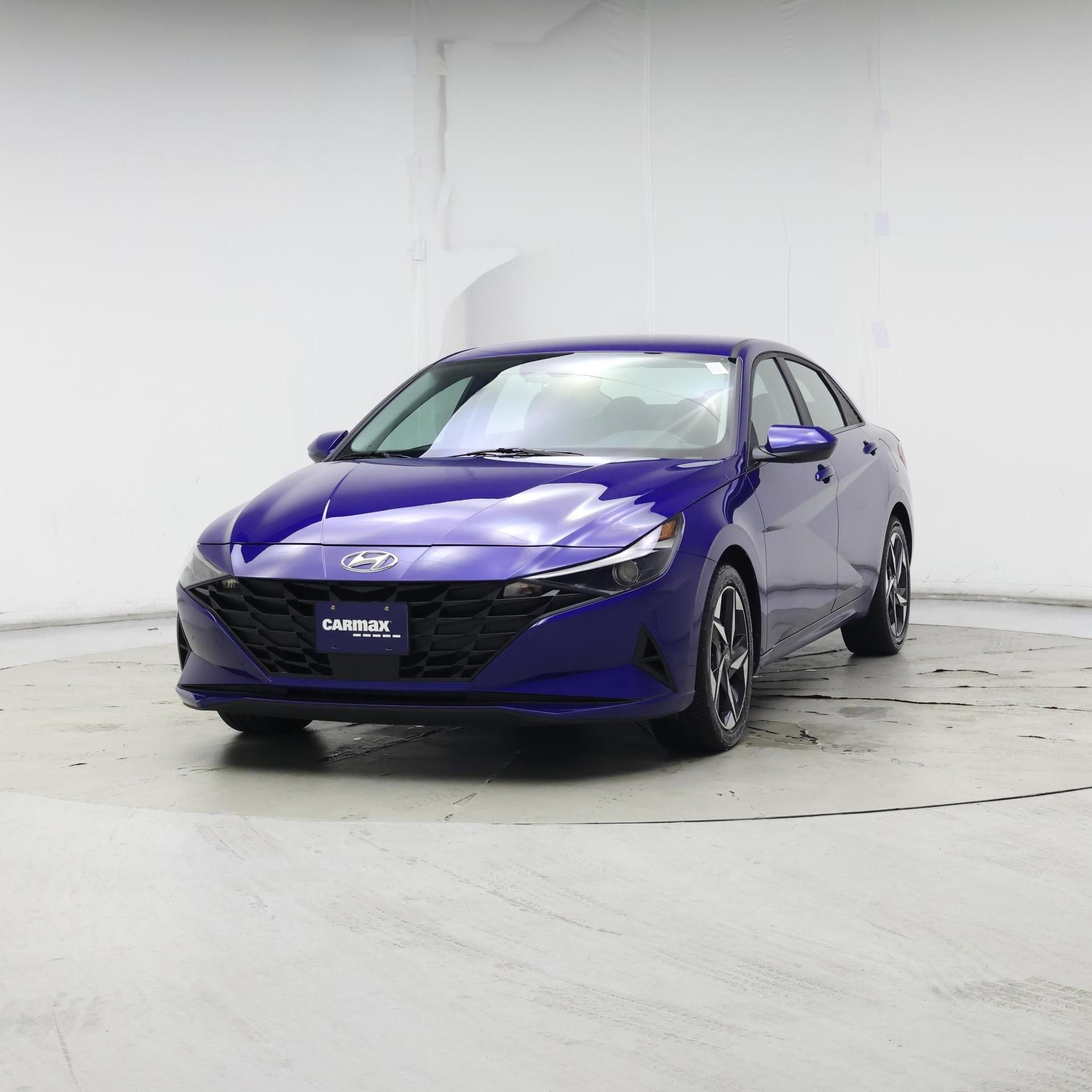 Thumbnail: 2023 Hyundai Elantra - 4