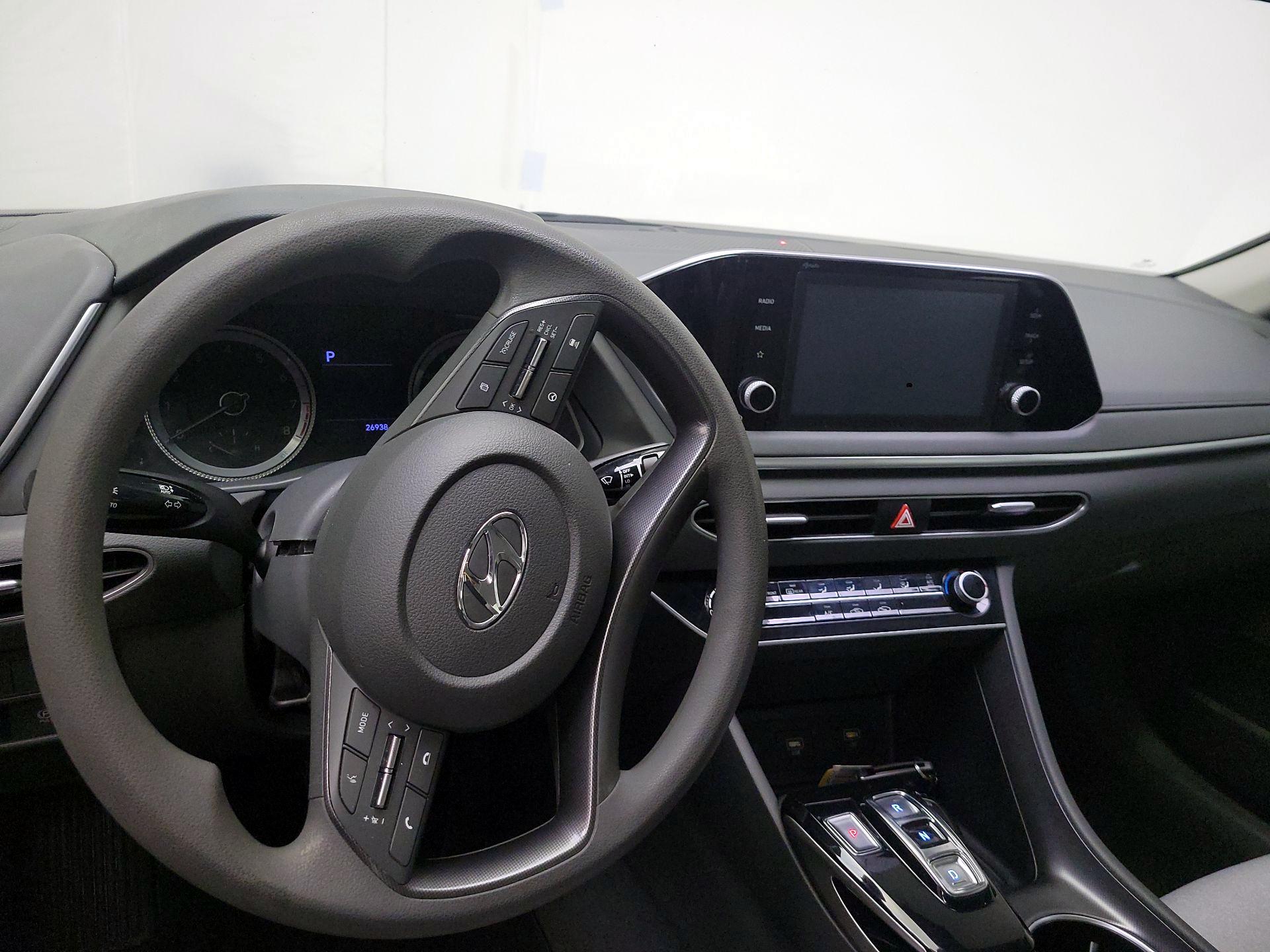 Thumbnail: 2020 Hyundai Sonata - 10