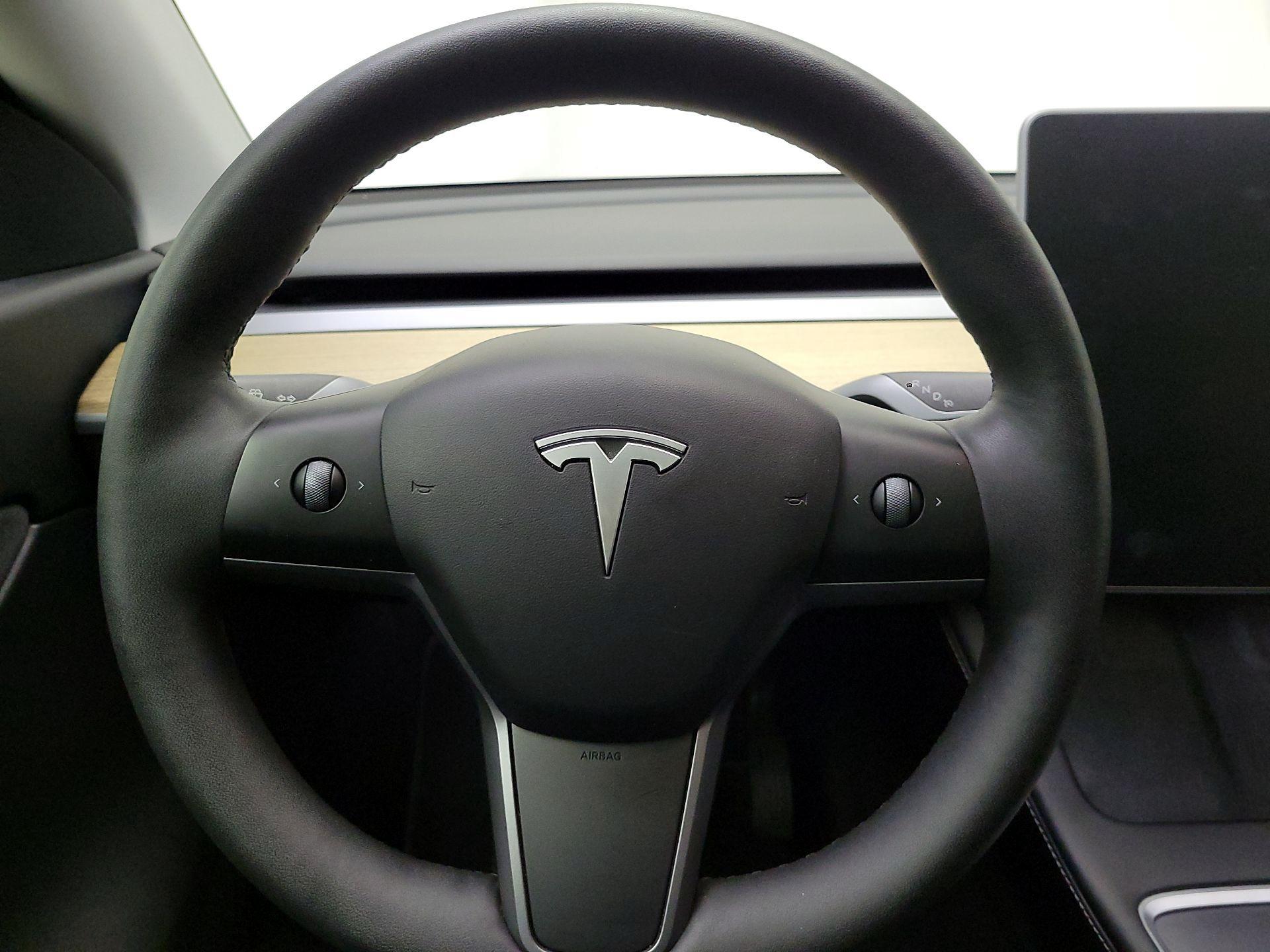 Thumbnail: 2022 Tesla Model Y - 10