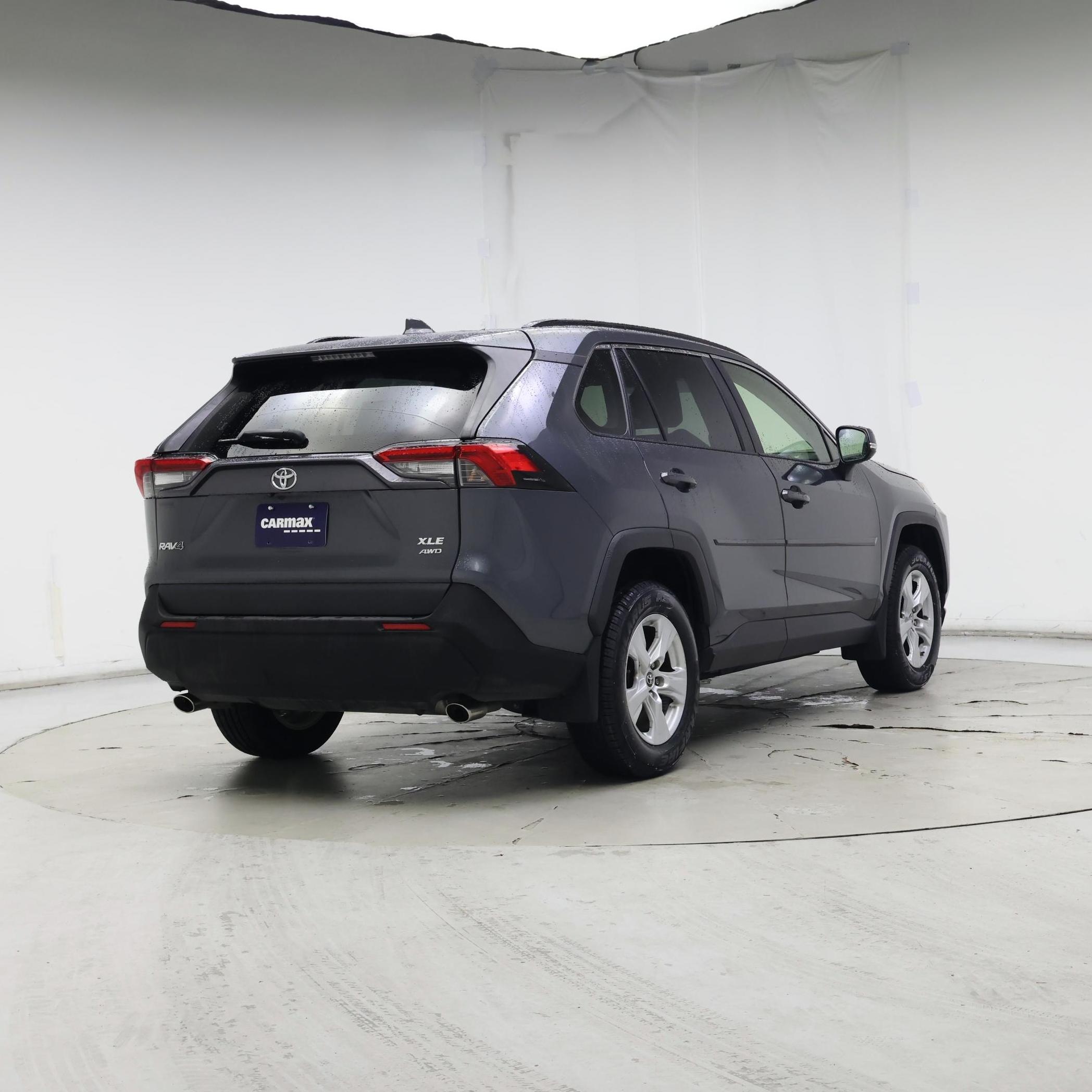 Thumbnail: 2019 Toyota RAV4 - 8