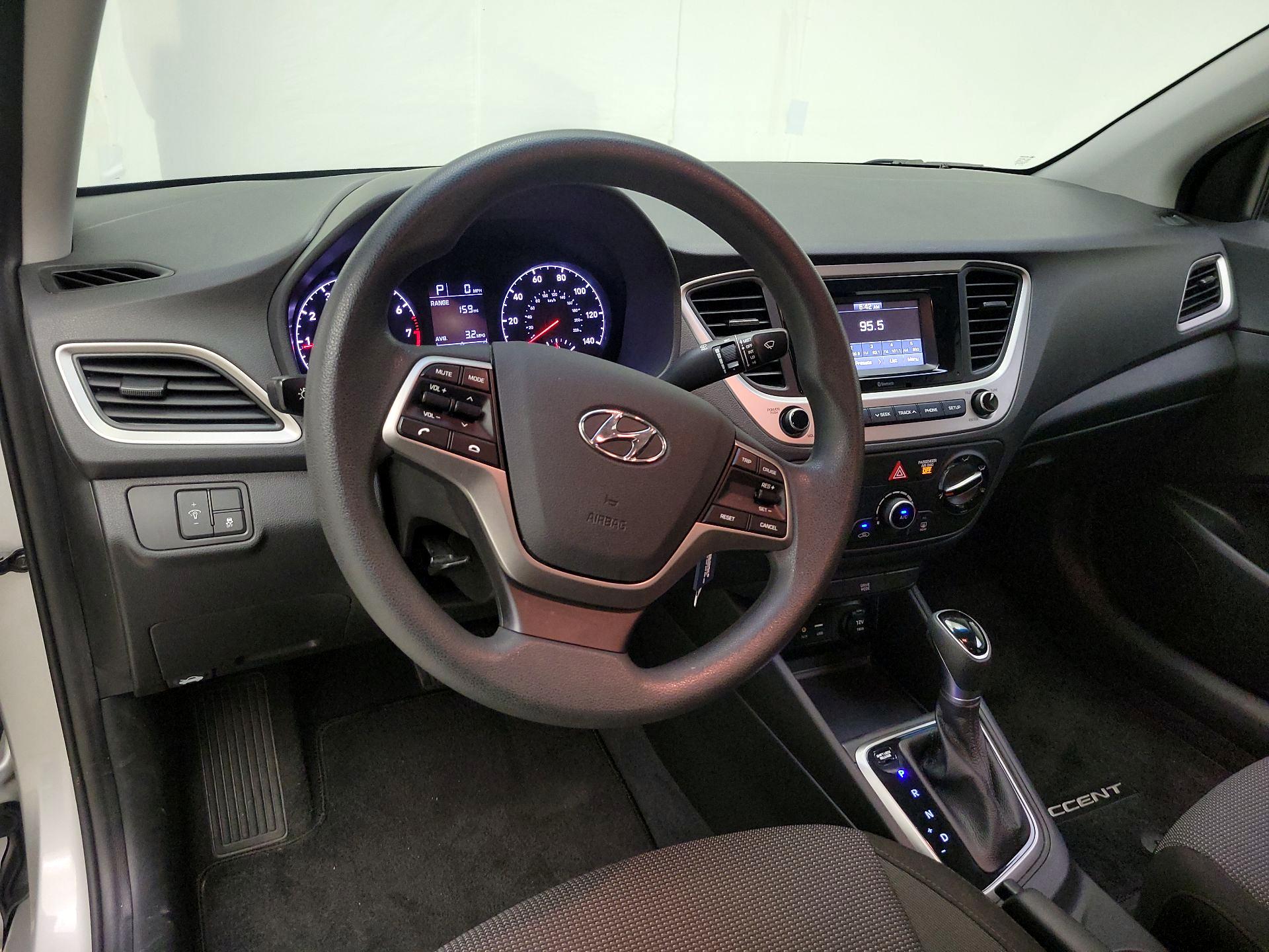 Thumbnail: 2019 Hyundai Accent - 9