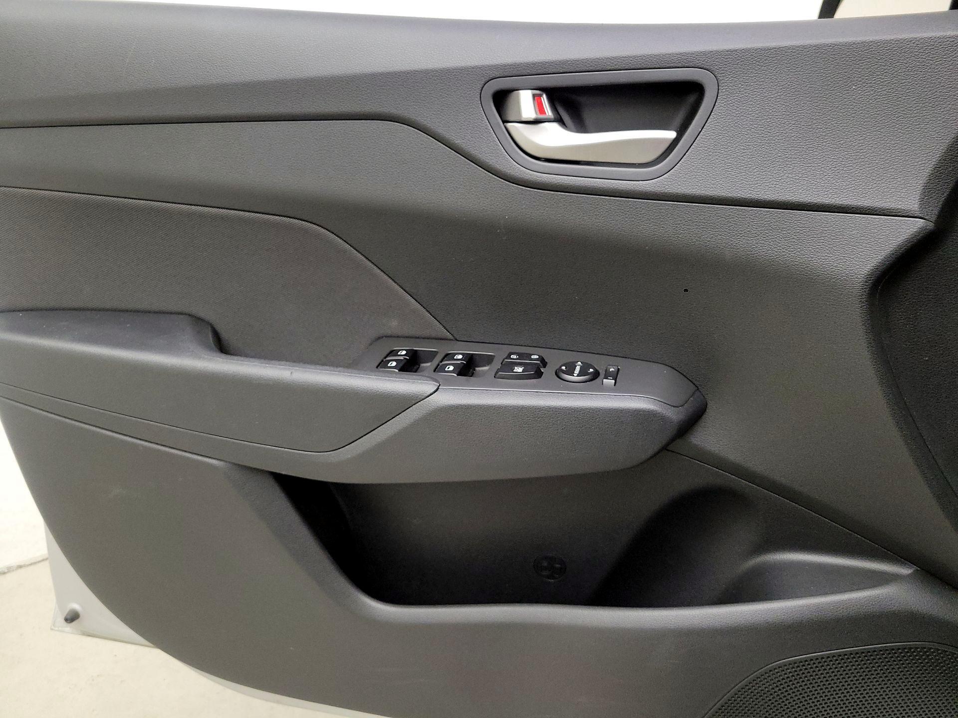 Thumbnail: 2019 Hyundai Accent - 12