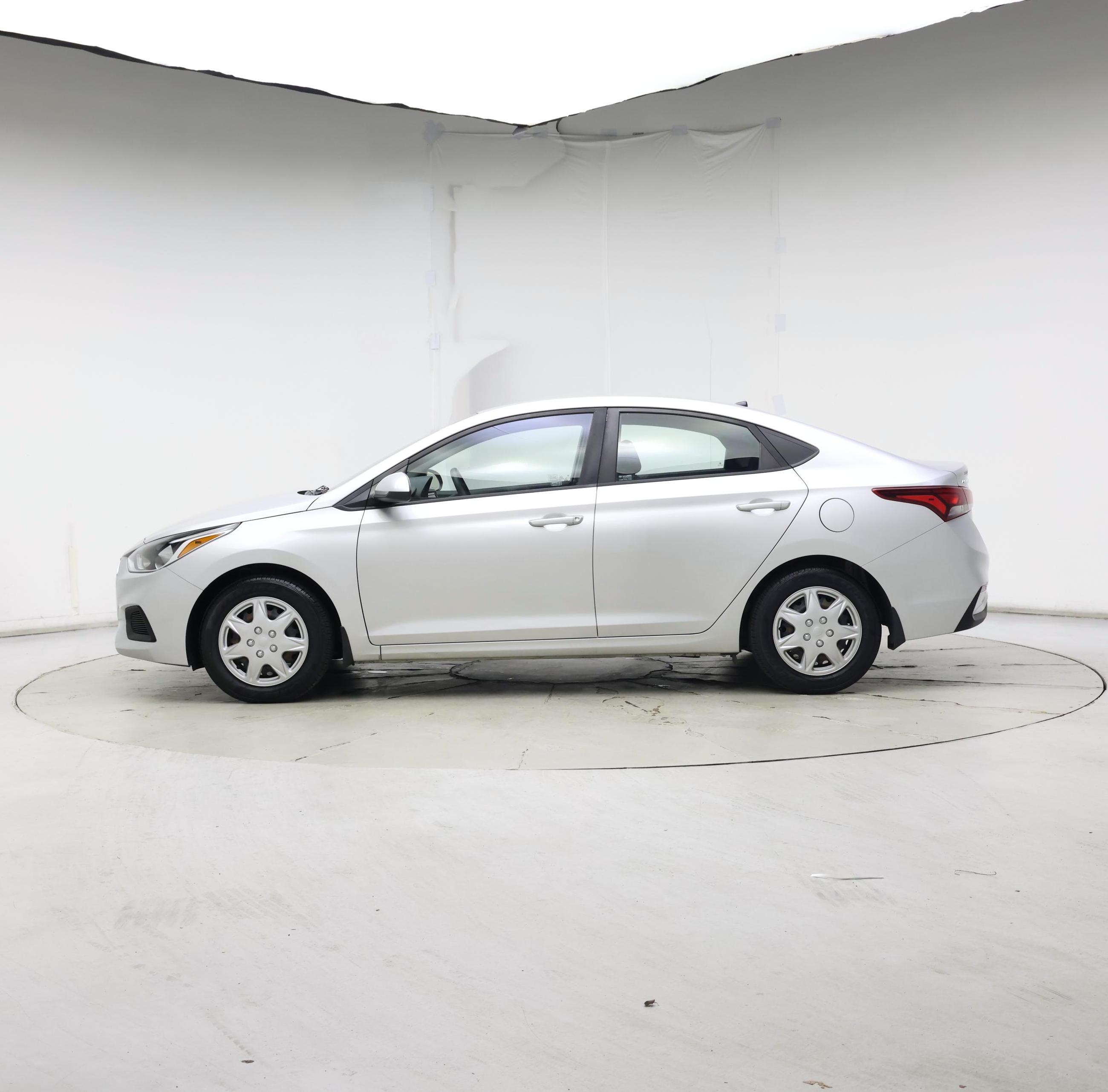 Thumbnail: 2019 Hyundai Accent - 3