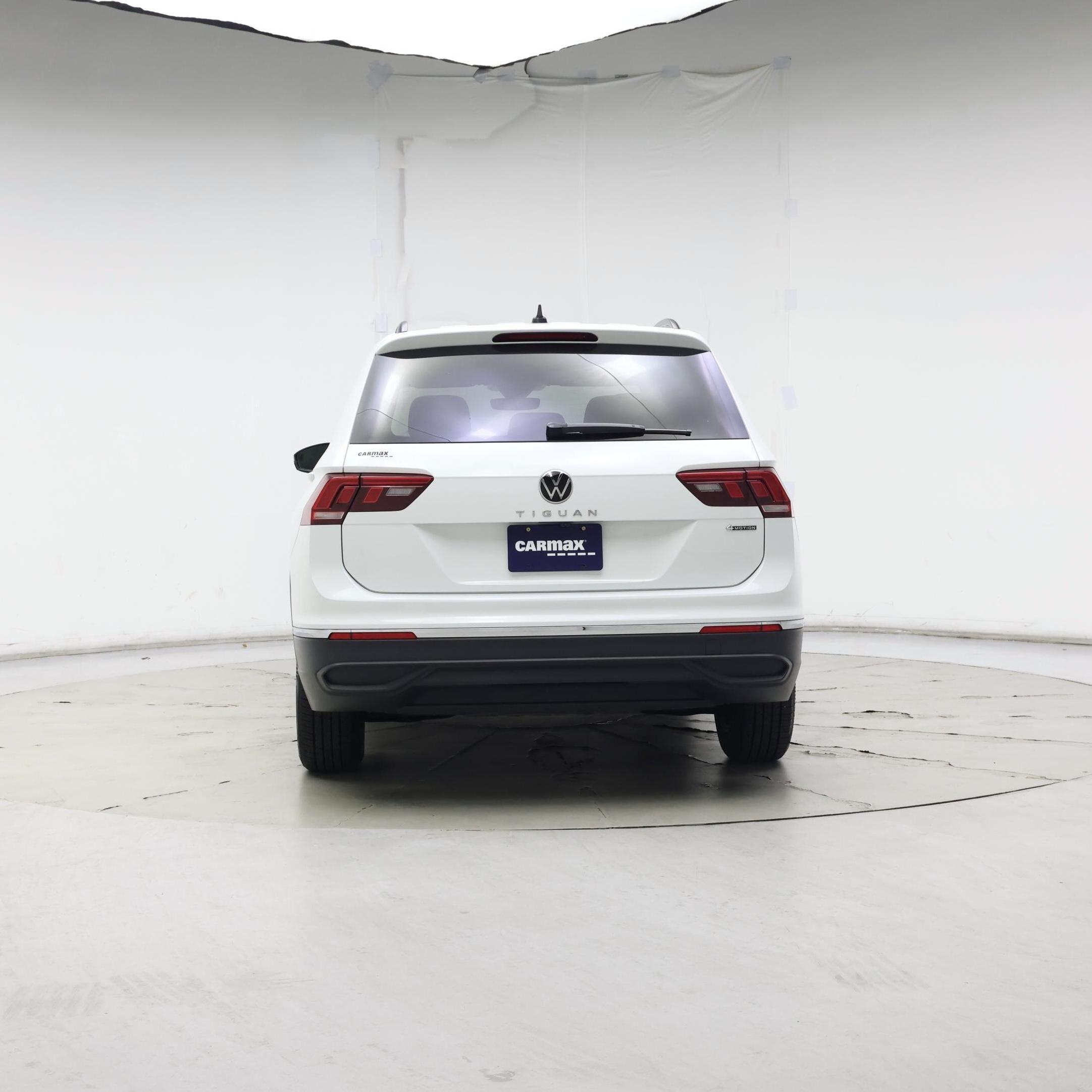 Thumbnail: 2022 Volkswagen Tiguan - 6