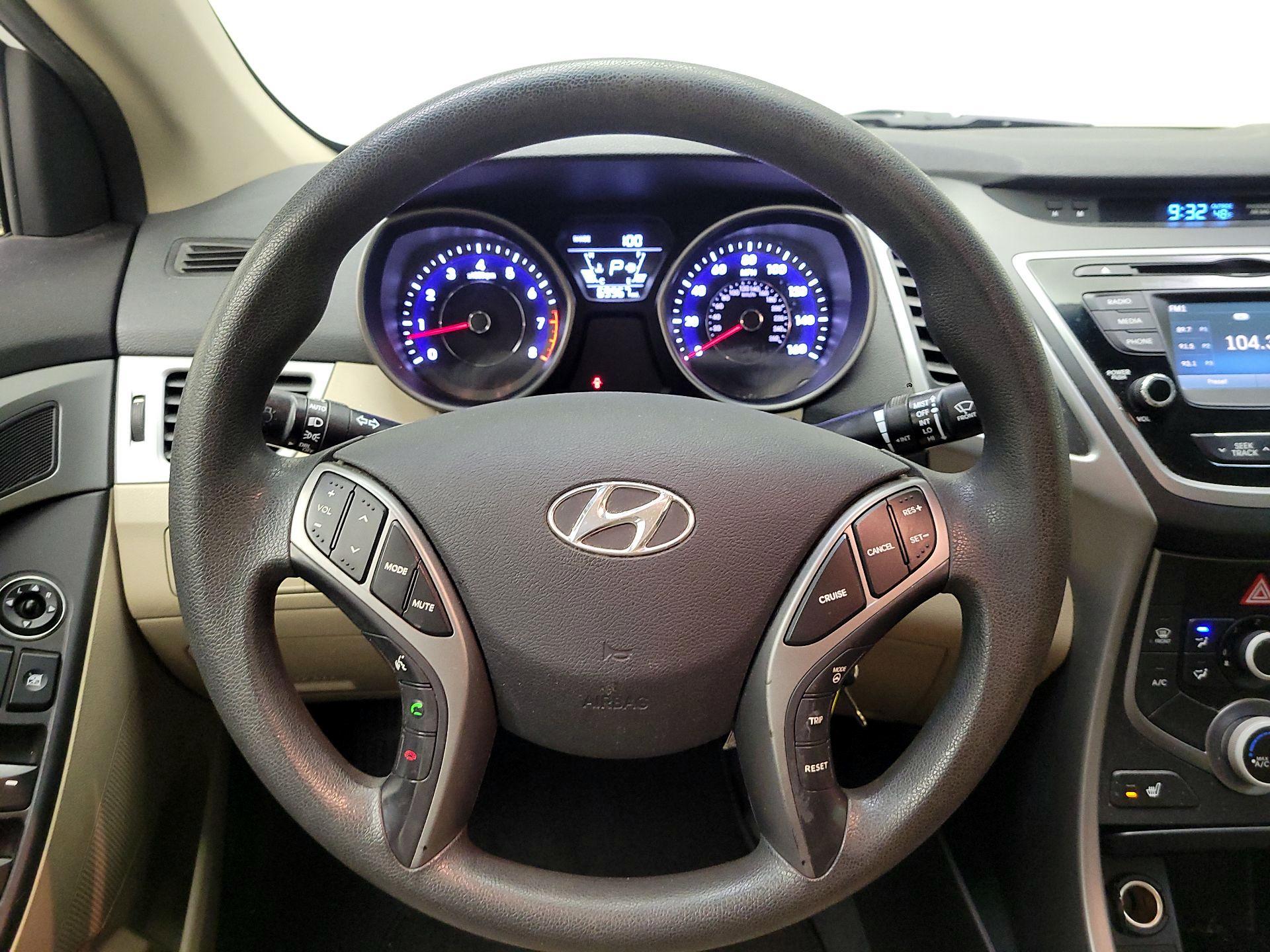 Thumbnail: 2014 Hyundai Elantra - 10