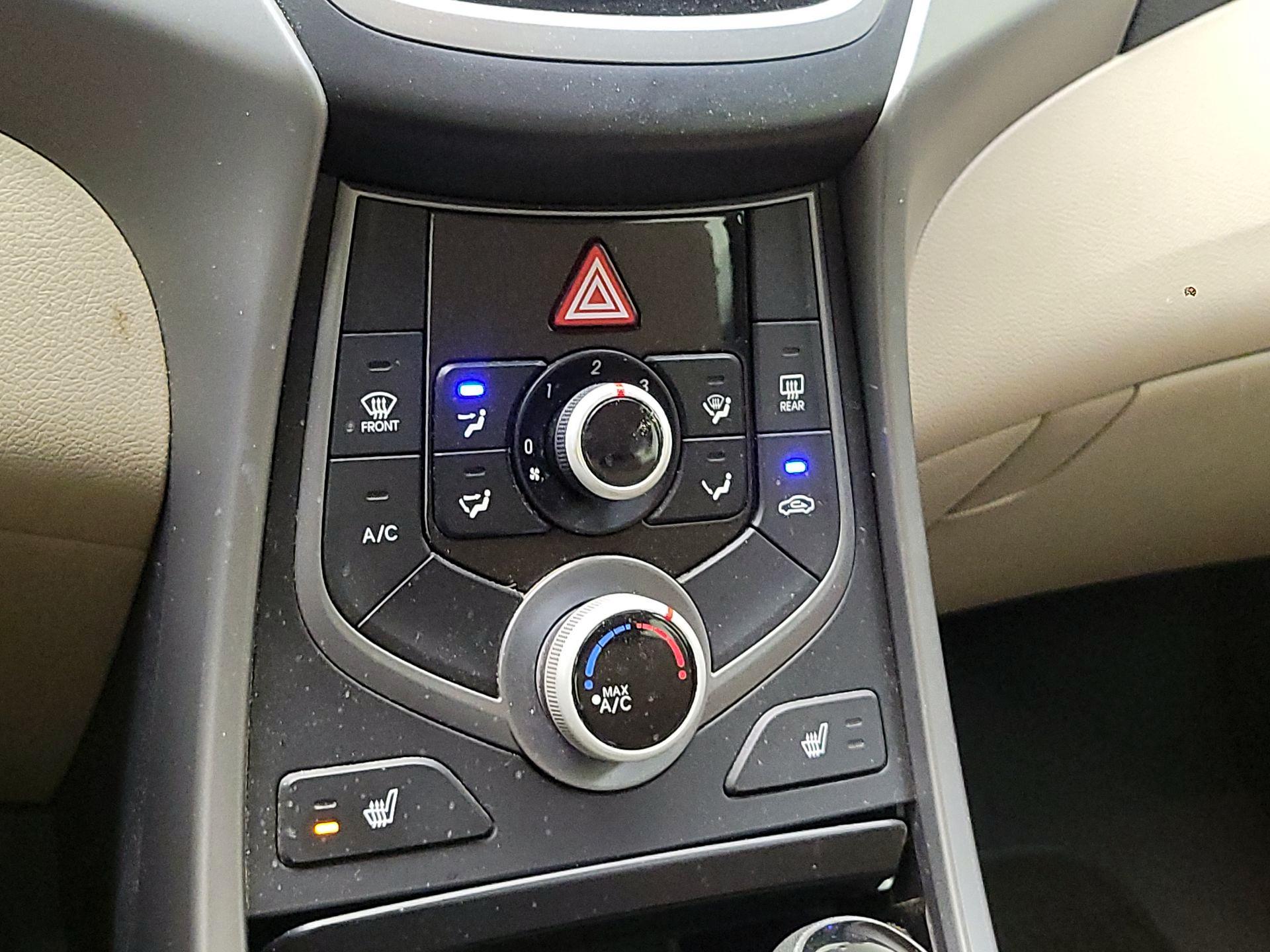 Thumbnail: 2014 Hyundai Elantra - 16