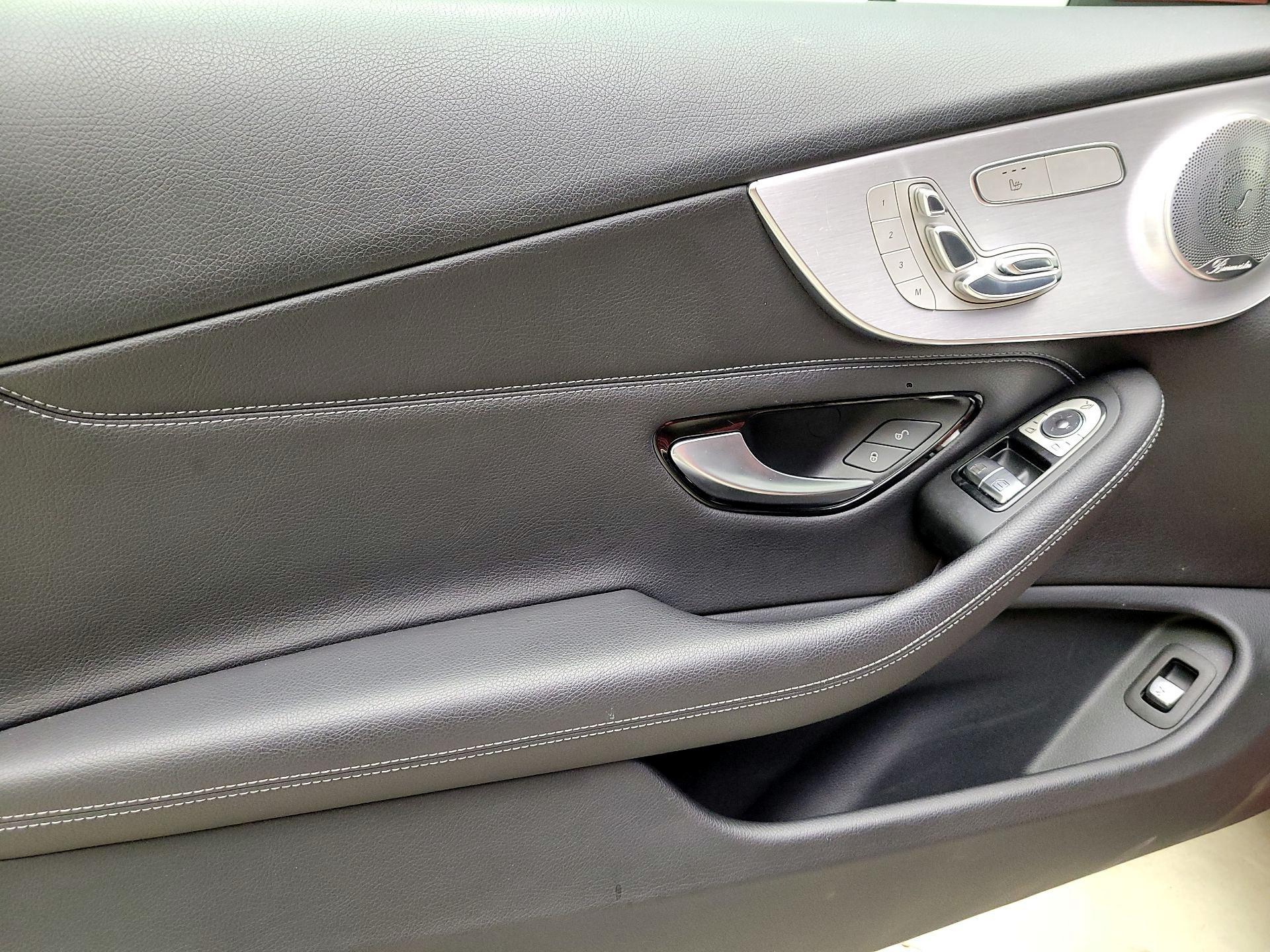 Thumbnail: 2017 Mercedes-Benz C-Class - 12