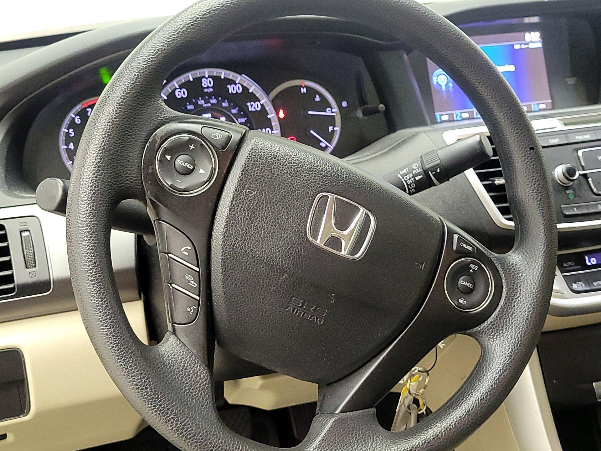 Thumbnail: 2015 Honda Accord - 10