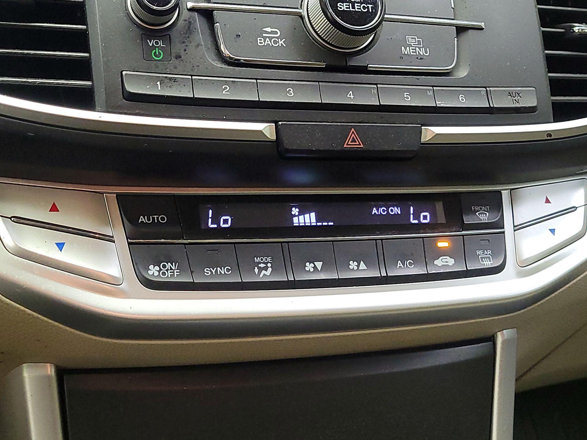 Thumbnail: 2015 Honda Accord - 16