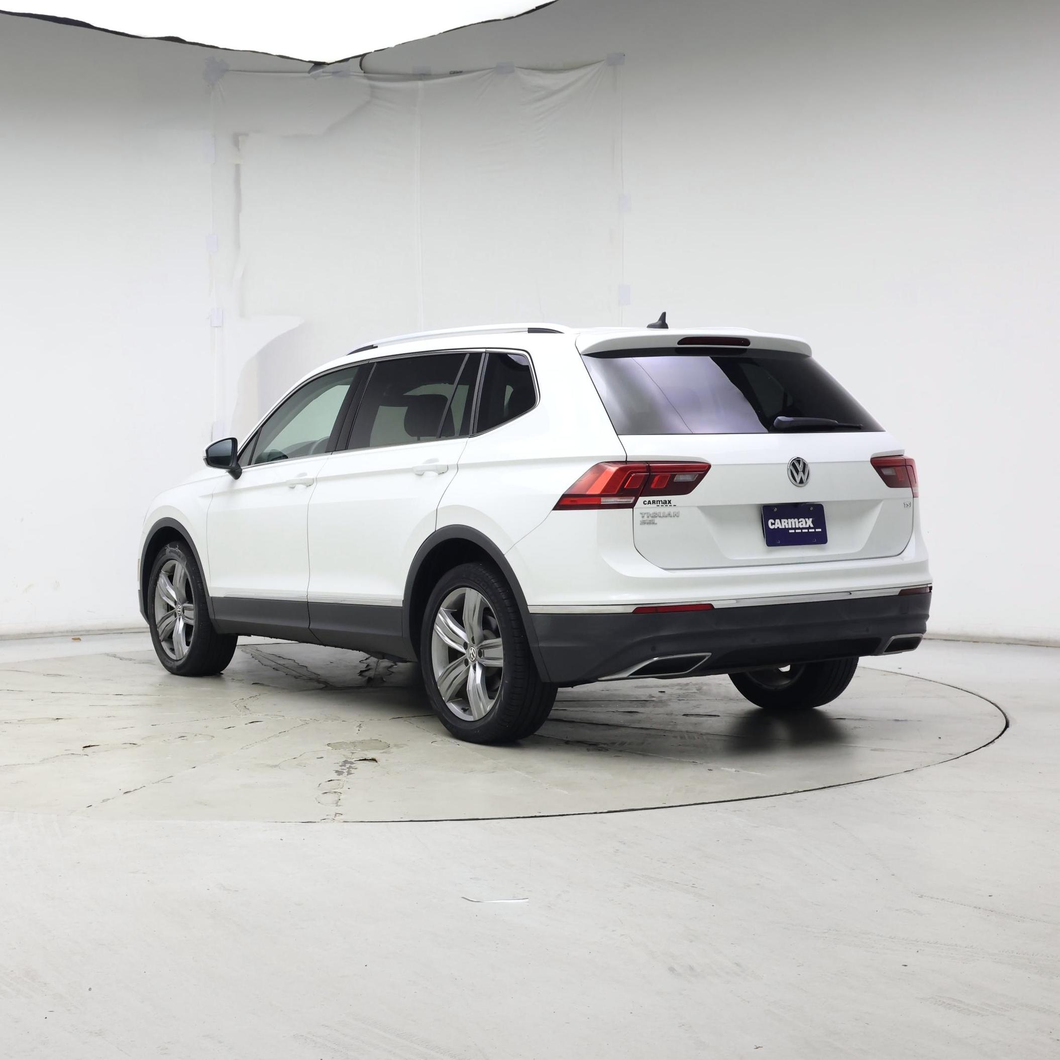 Thumbnail: 2018 Volkswagen Tiguan - 2