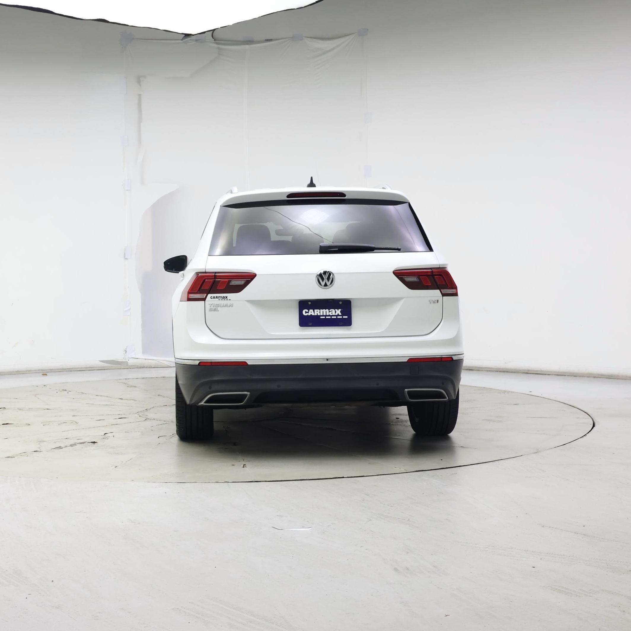 Thumbnail: 2018 Volkswagen Tiguan - 6