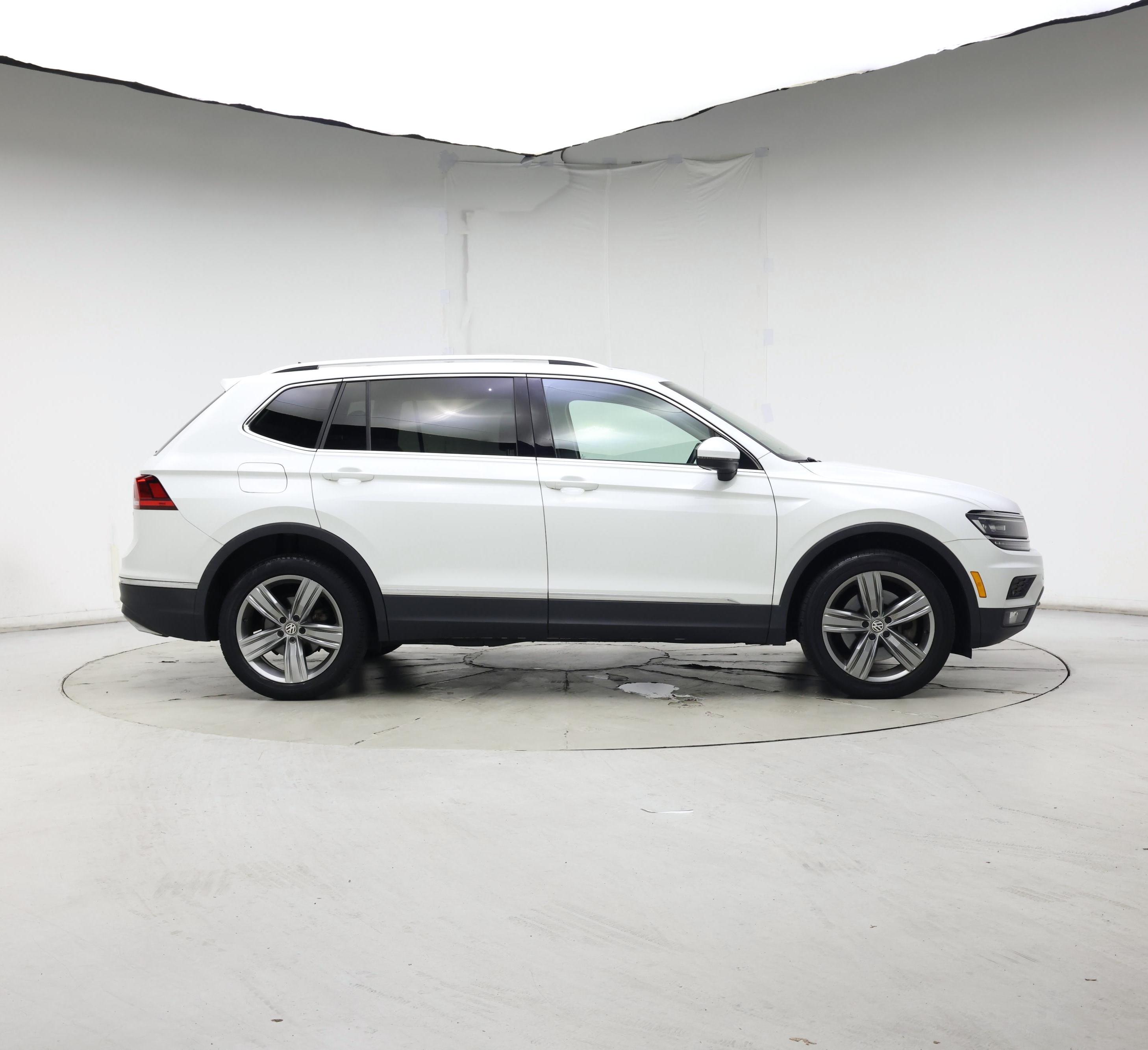 Thumbnail: 2018 Volkswagen Tiguan - 7