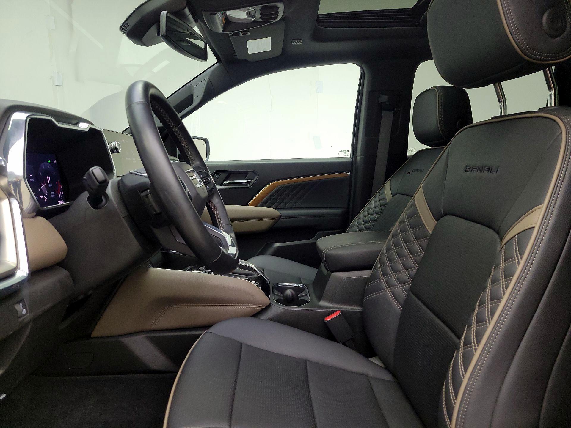 Thumbnail: 2024 GMC Canyon - 11