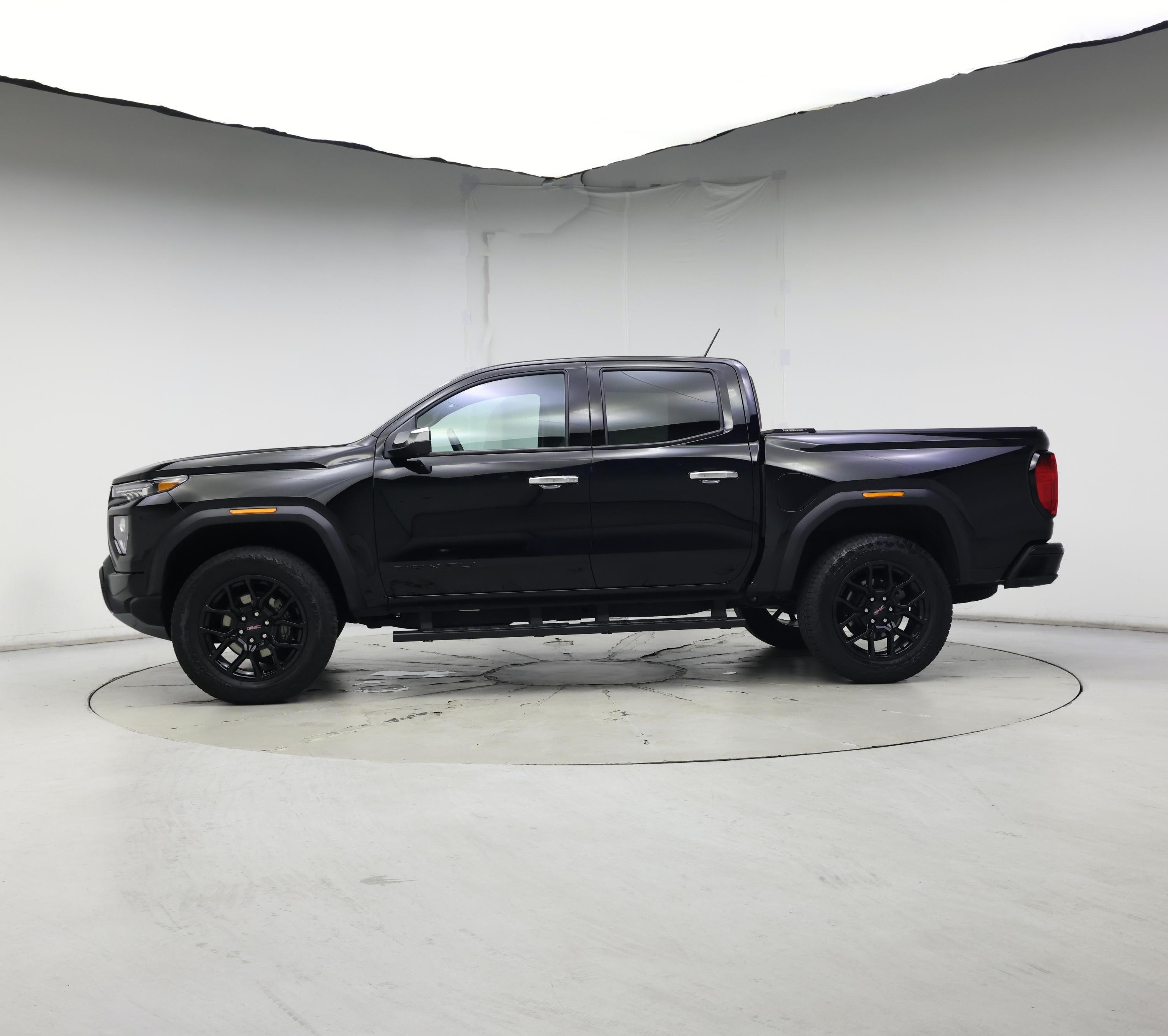 Thumbnail: 2024 GMC Canyon - 3