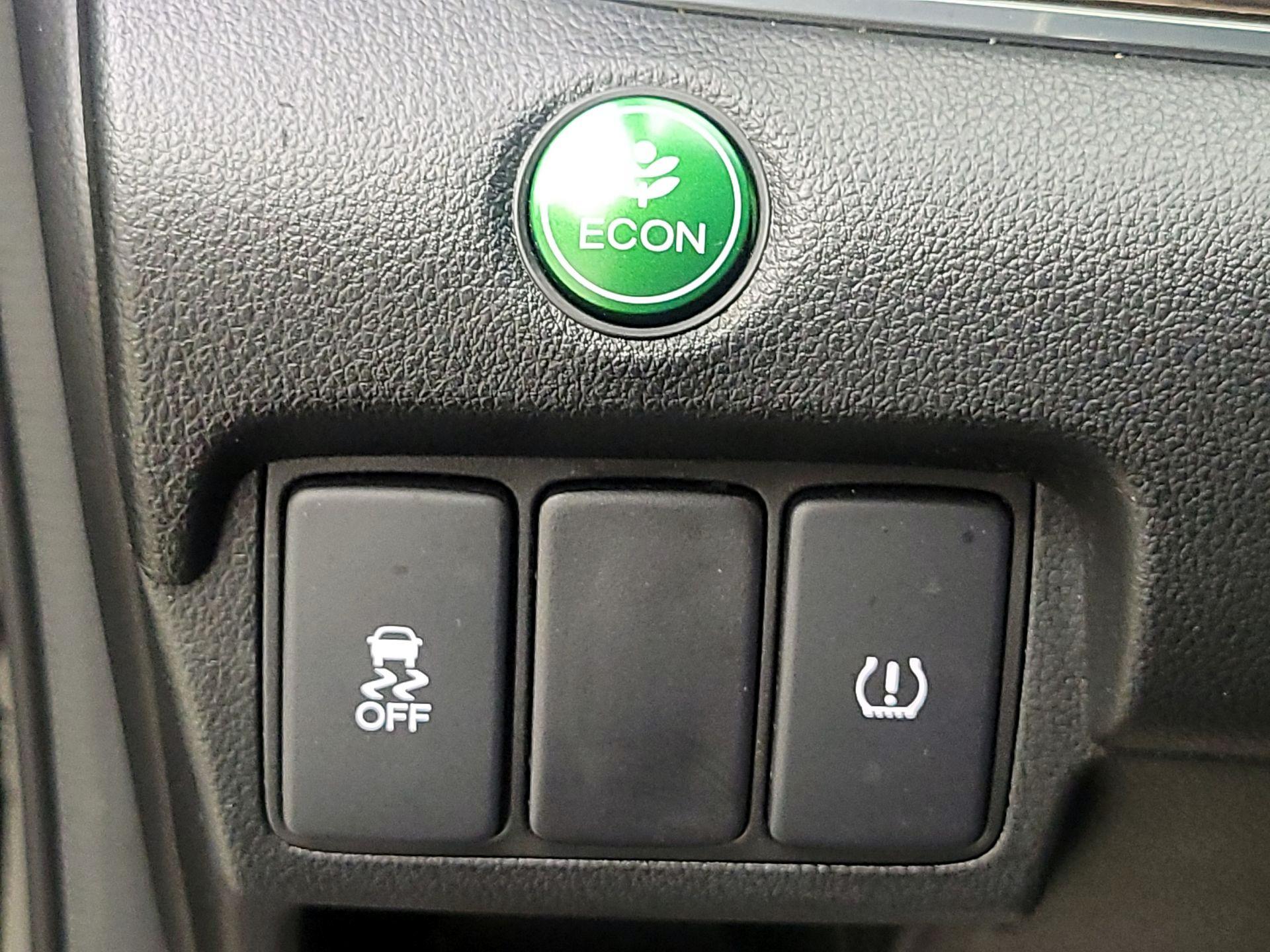 Thumbnail: 2016 Honda CR-V - 13