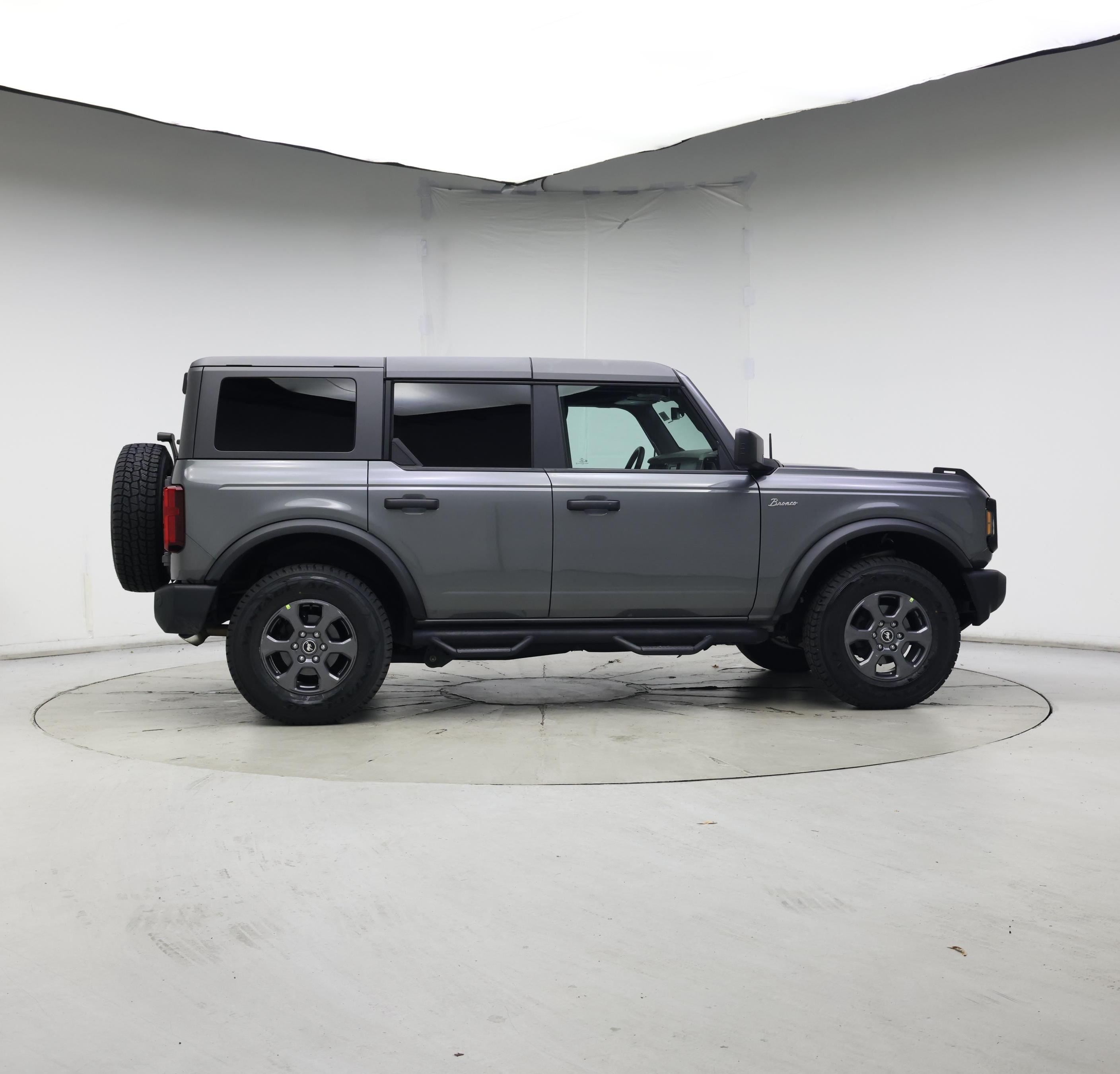 Thumbnail: 2022 Ford Bronco - 7