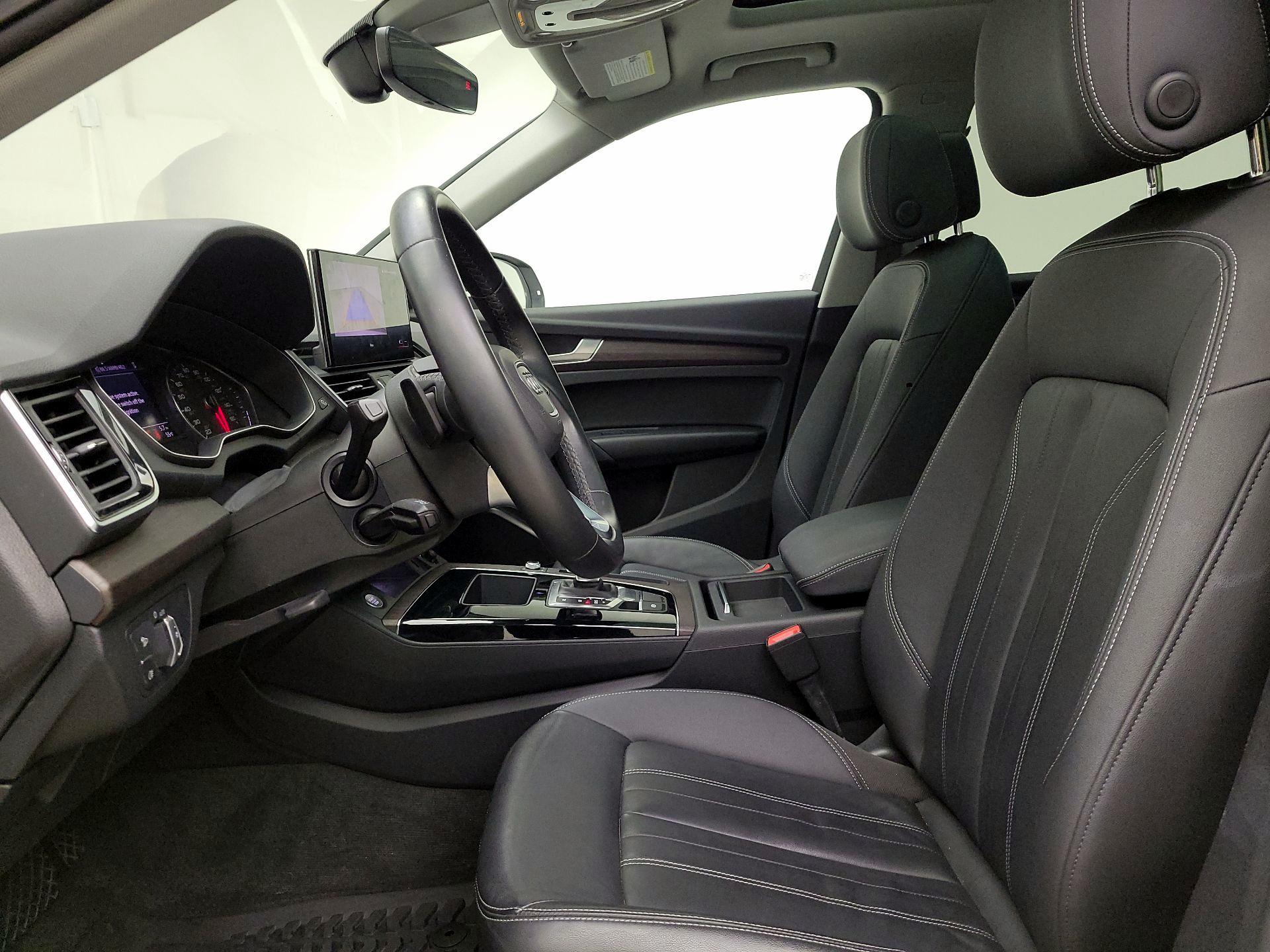 Thumbnail: 2021 Audi Q5 - 11