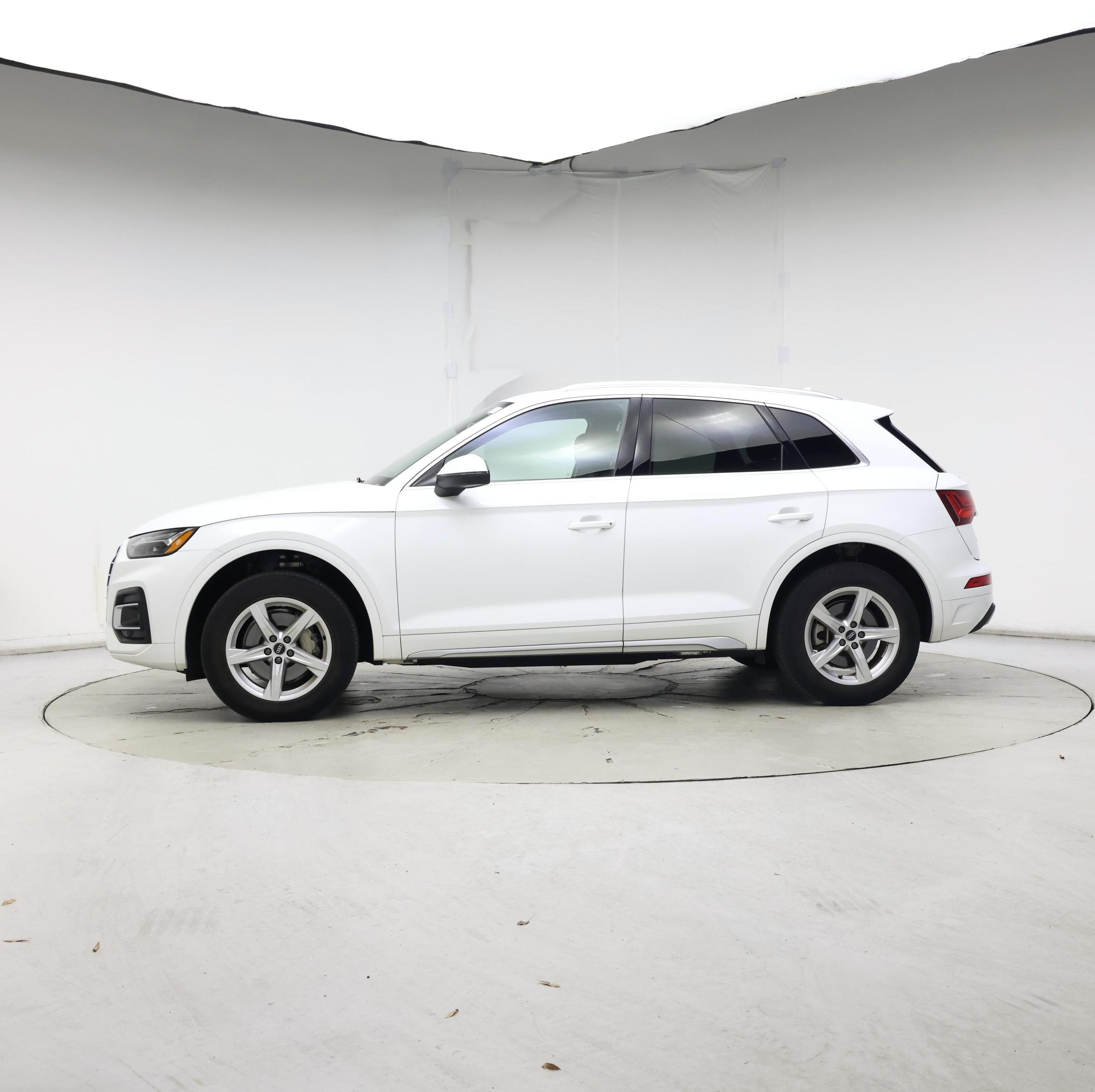 Thumbnail: 2021 Audi Q5 - 3