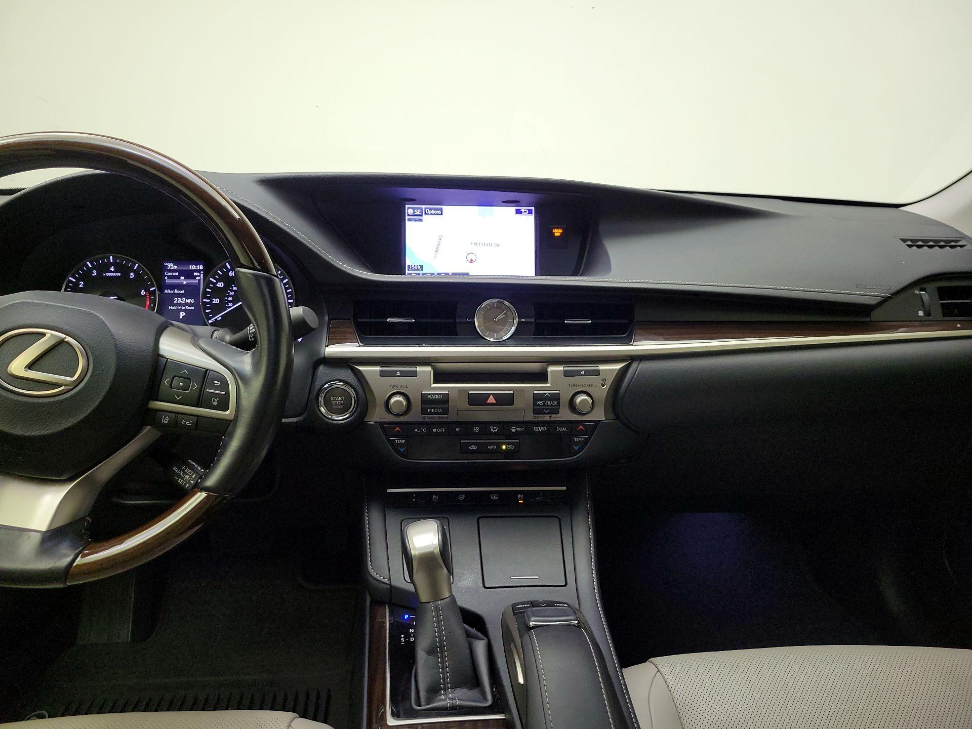 Thumbnail: 2016 Lexus ES - 9