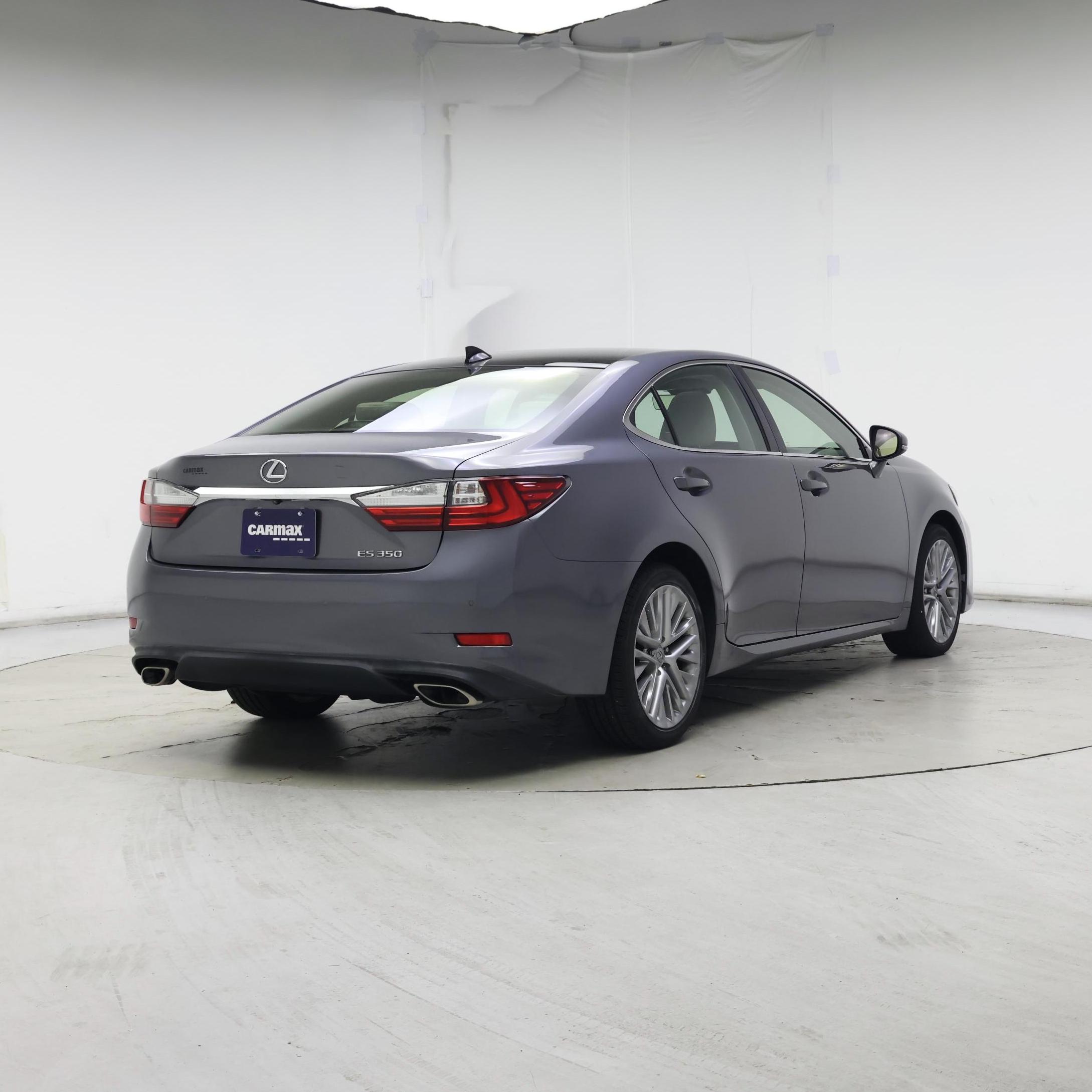 Thumbnail: 2016 Lexus ES - 8