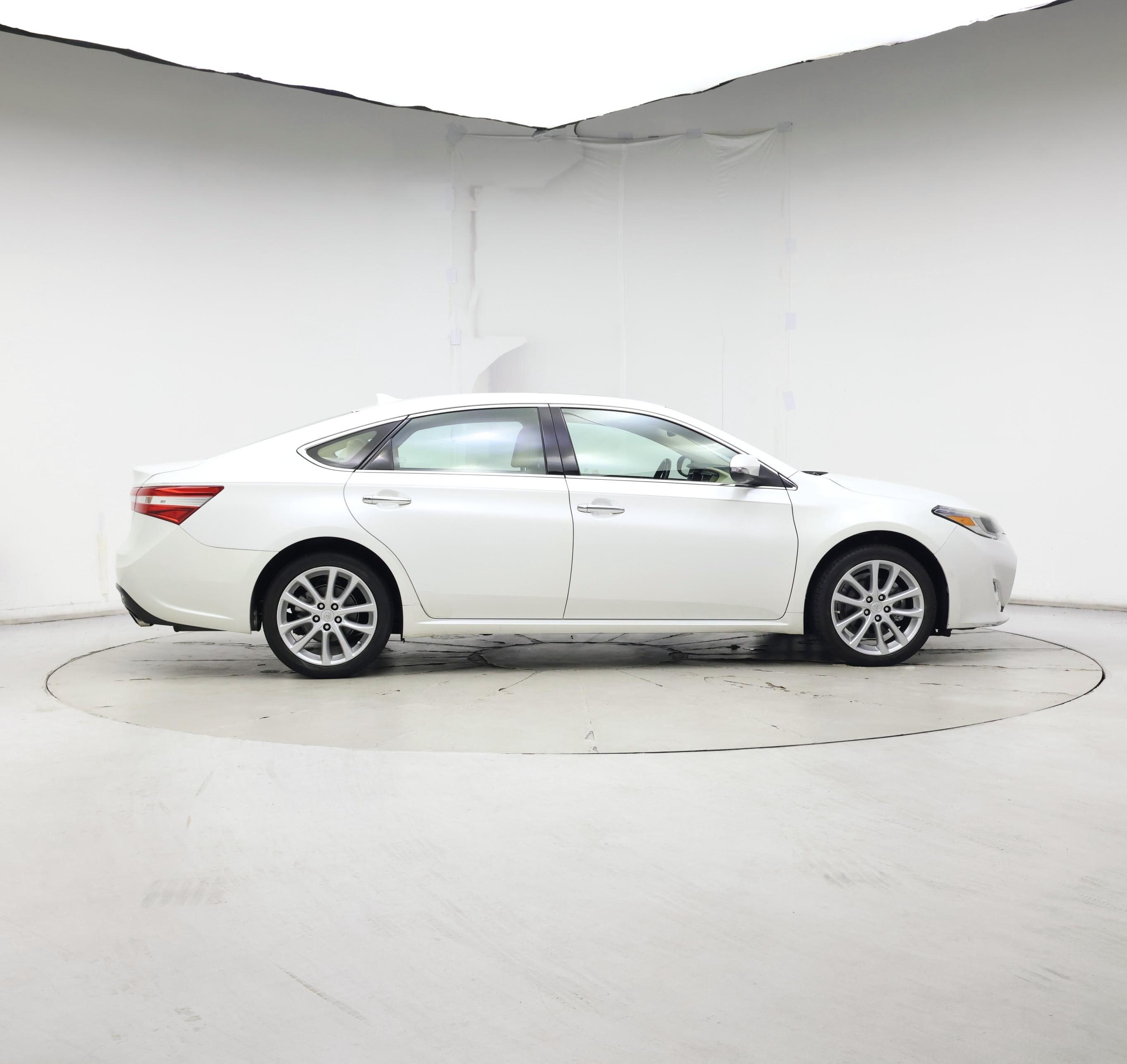 Thumbnail: 2015 Toyota Avalon - 7