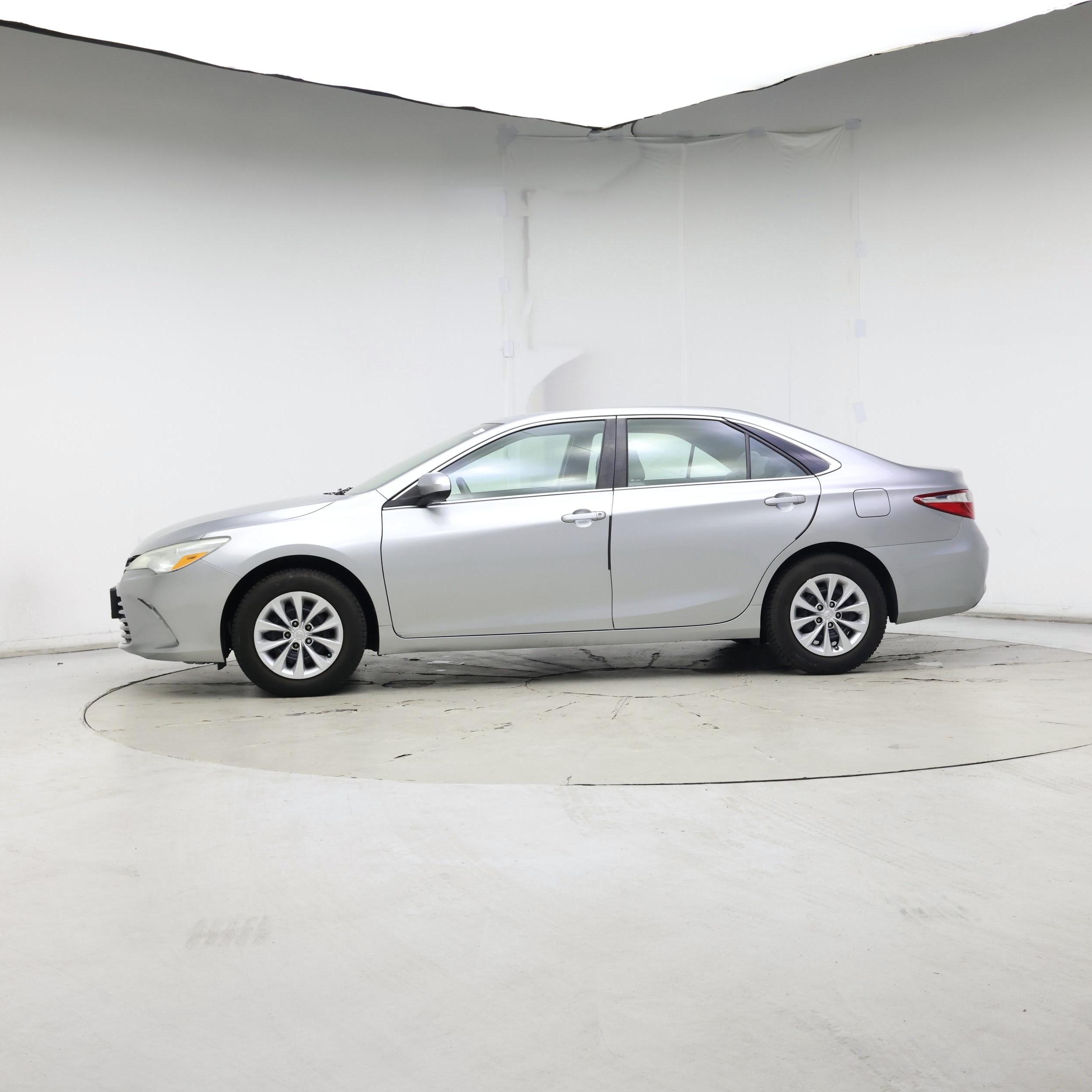 Thumbnail: 2017 Toyota Camry - 3