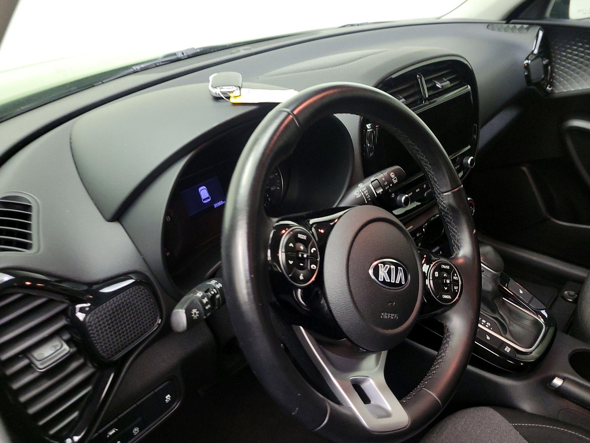 Thumbnail: 2020 Kia Soul - 9