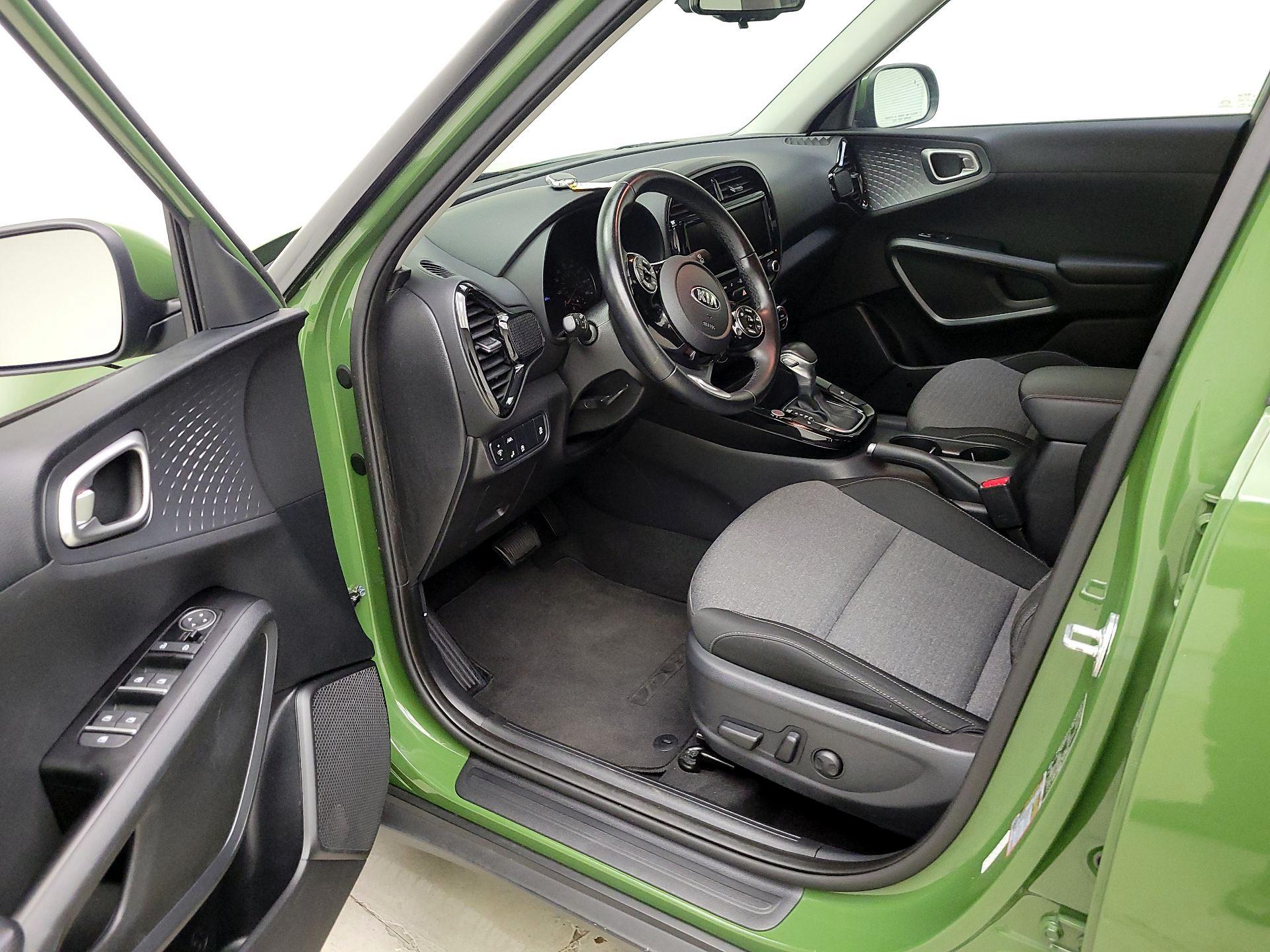 Thumbnail: 2020 Kia Soul - 11