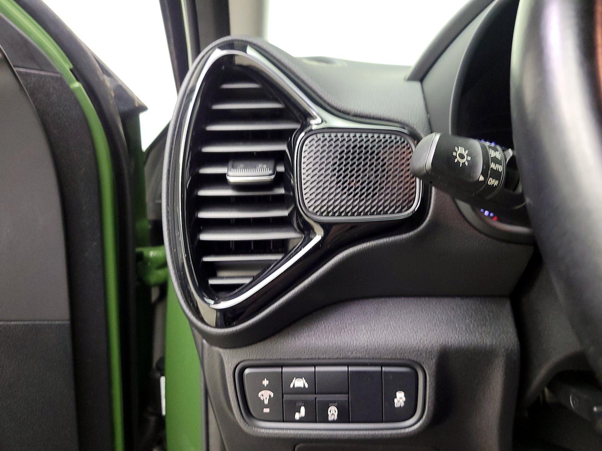 Thumbnail: 2020 Kia Soul - 13