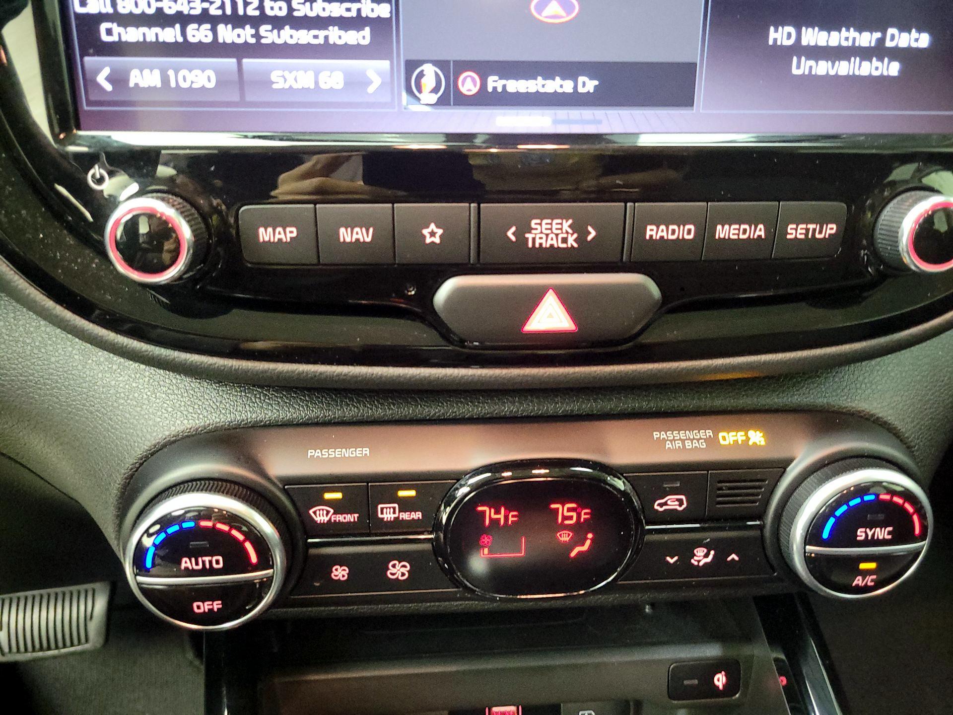 Thumbnail: 2020 Kia Soul - 16