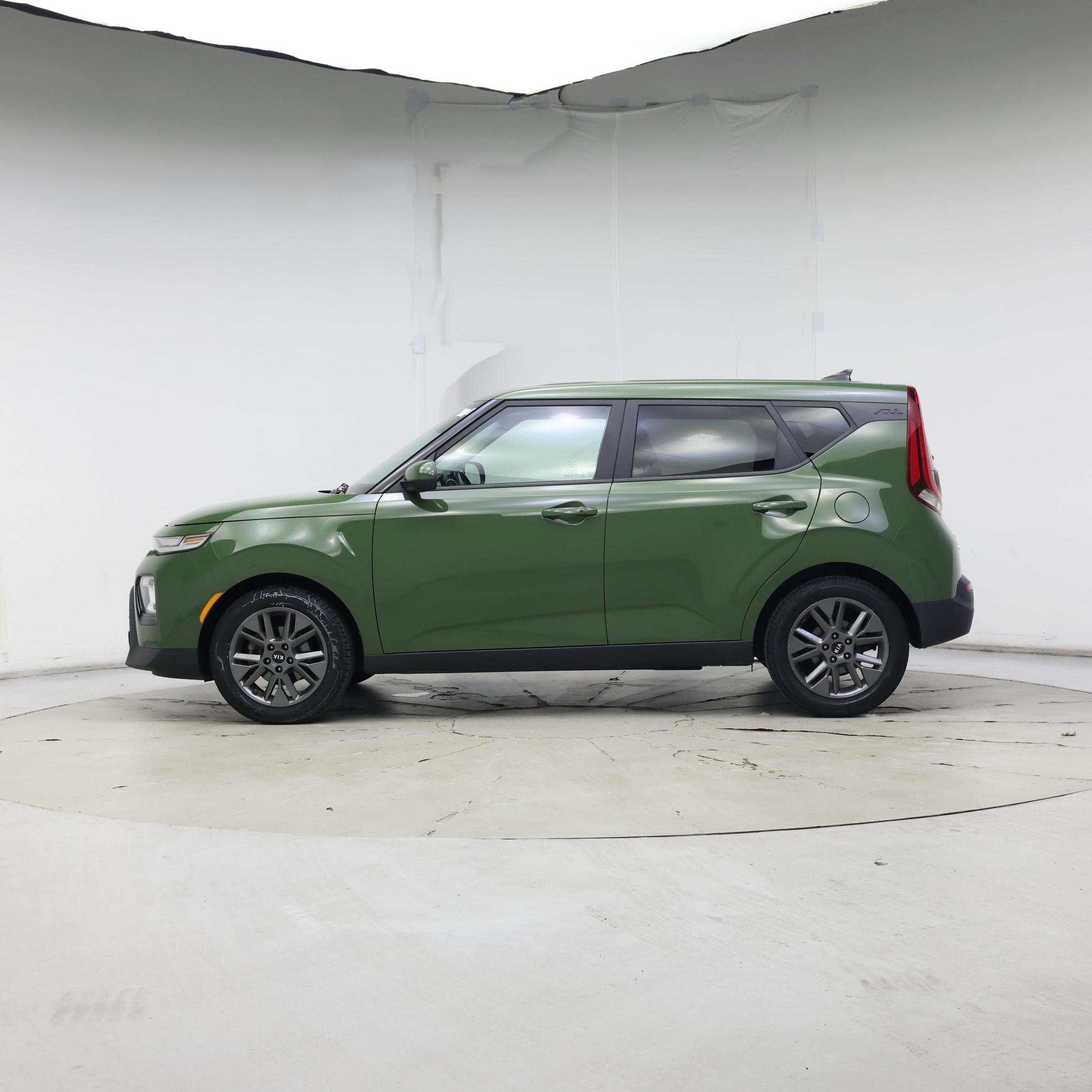 Thumbnail: 2020 Kia Soul - 3