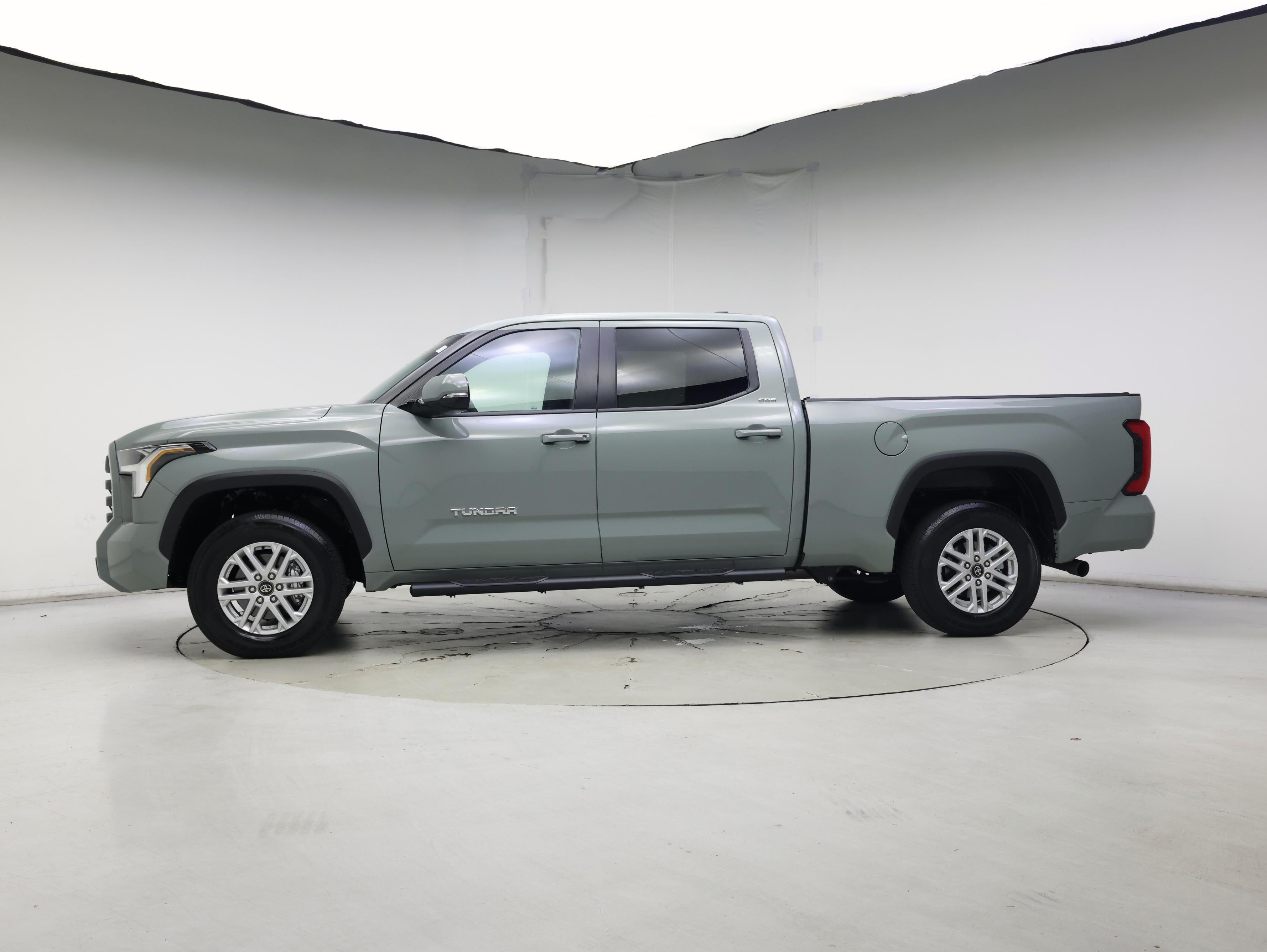 Thumbnail: 2025 Toyota Tundra - 3