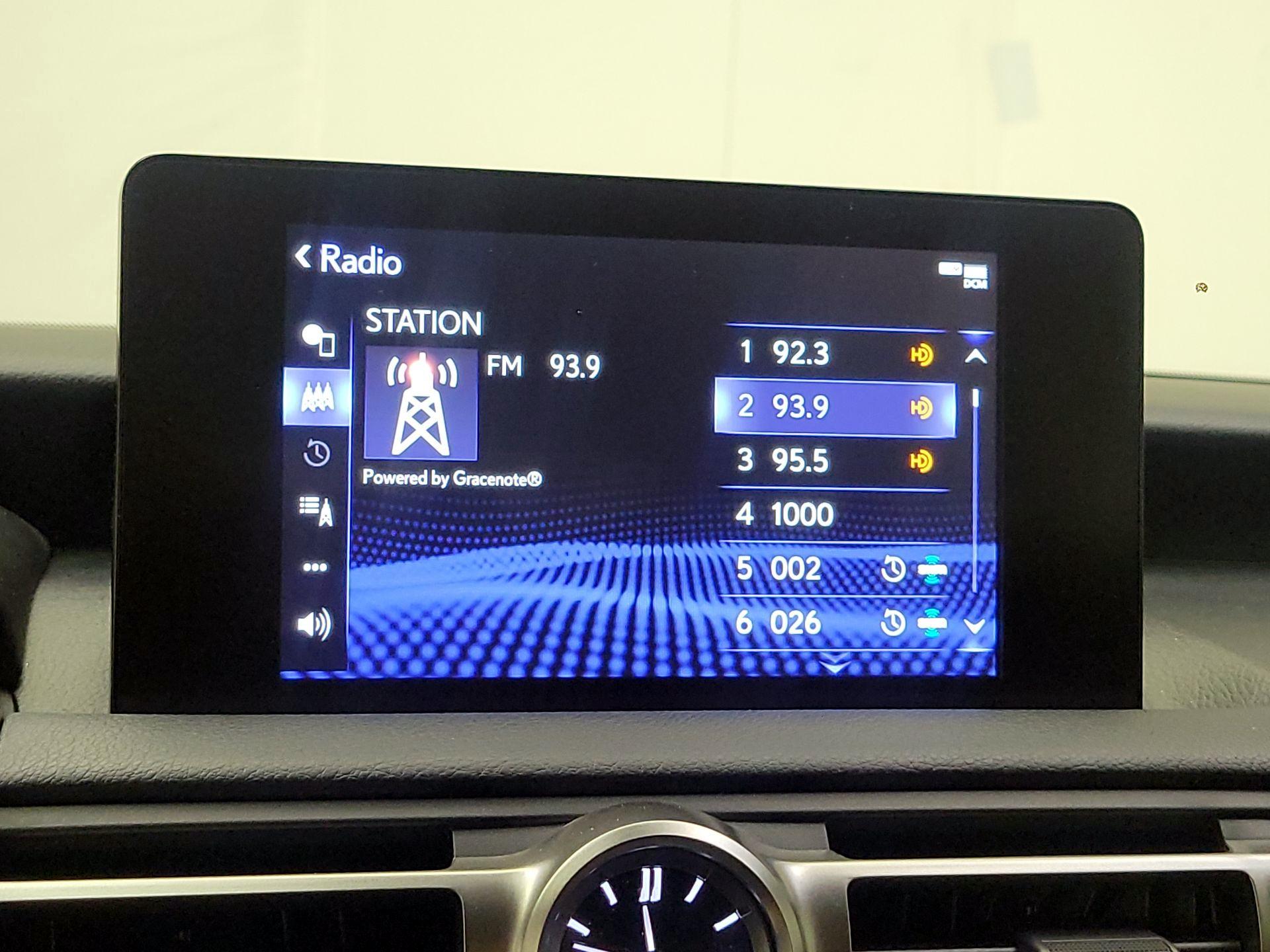 Thumbnail: 2021 Lexus IS - 15