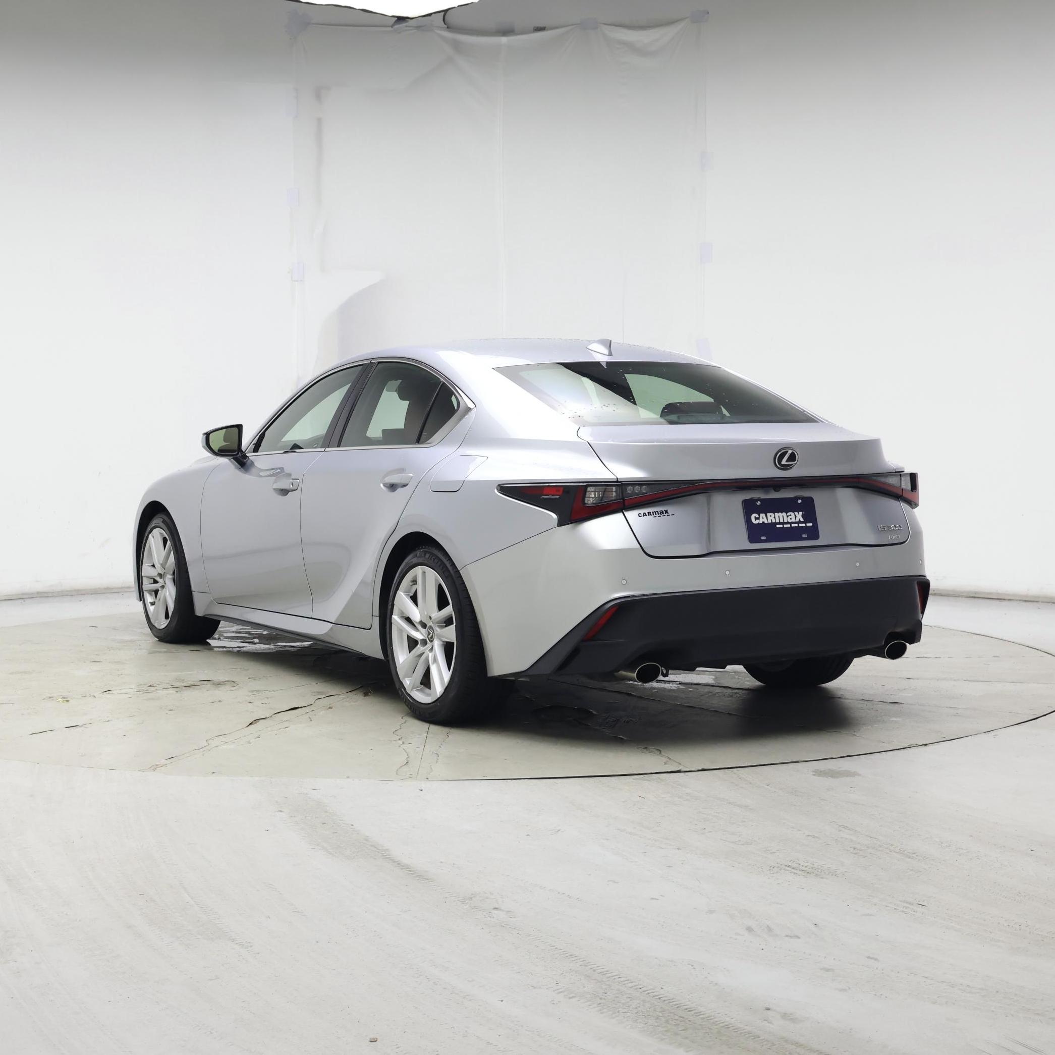 Thumbnail: 2021 Lexus IS - 2