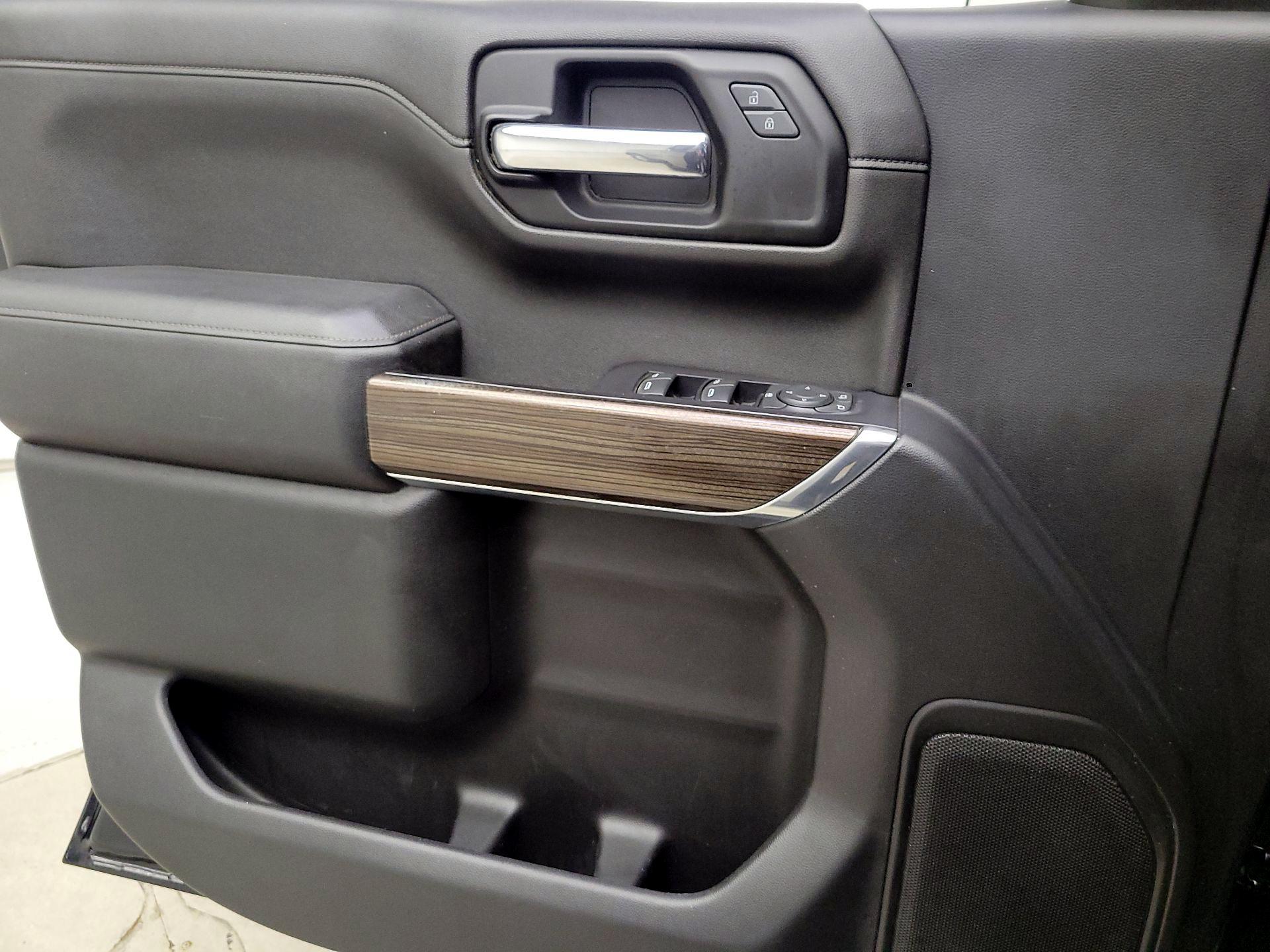Thumbnail: 2019 Chevrolet Silverado 1500 - 12