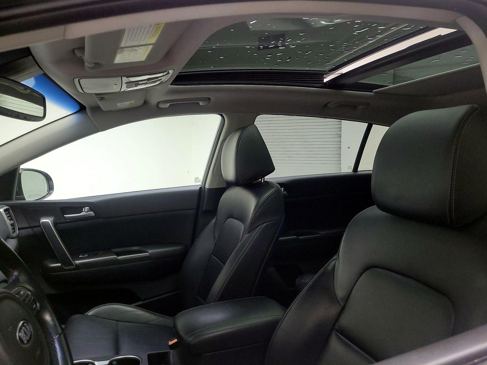 Thumbnail: 2017 Kia Sportage - 19
