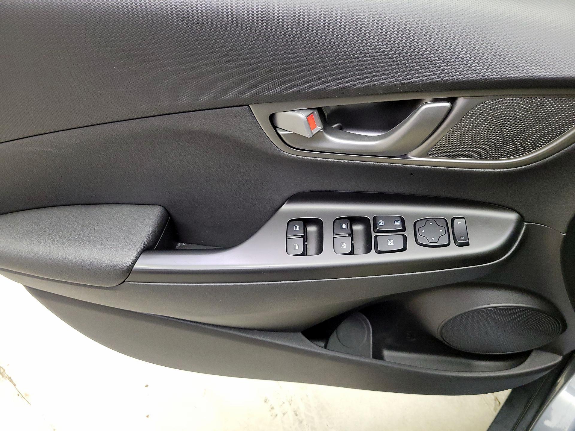 Thumbnail: 2021 Hyundai Kona - 12