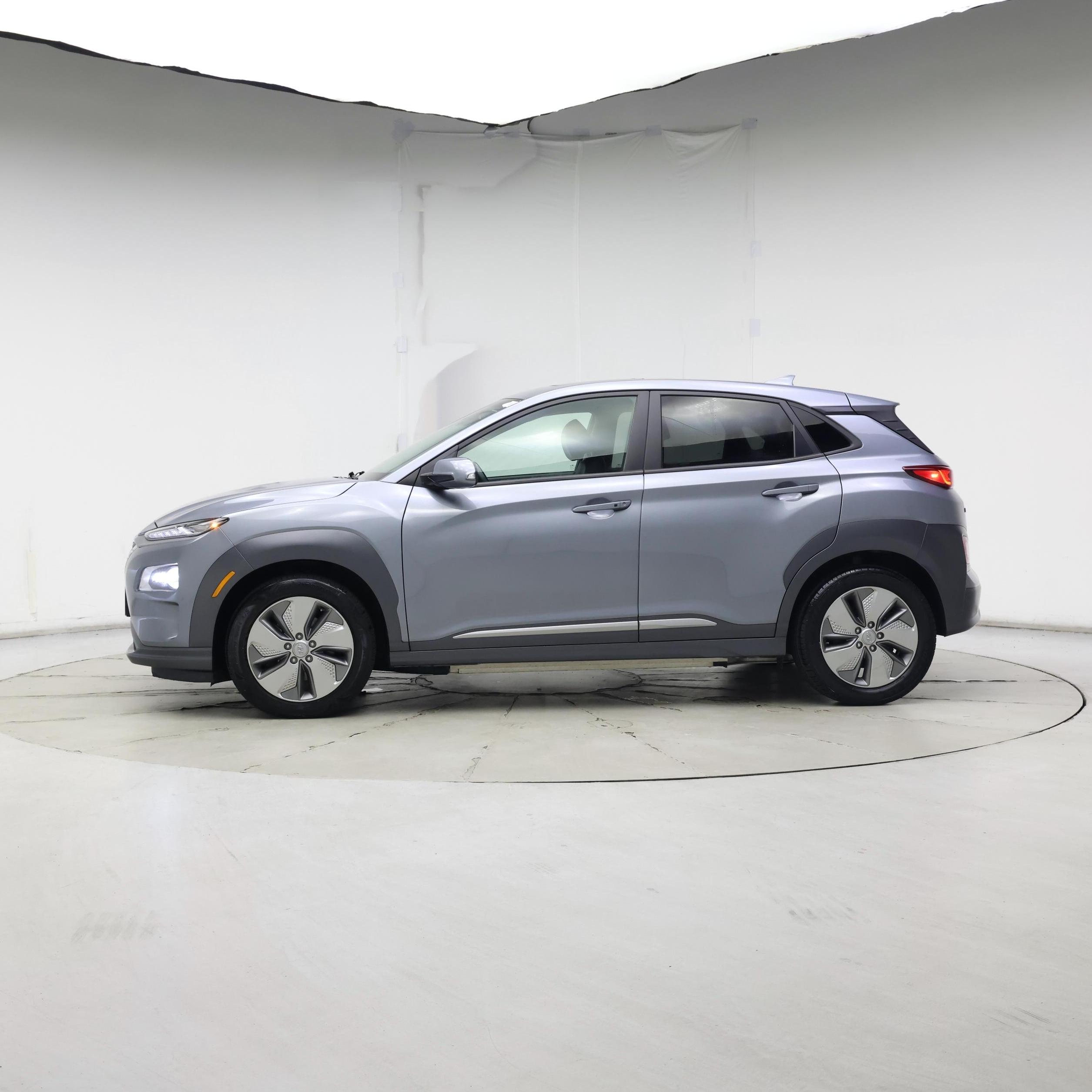 Thumbnail: 2021 Hyundai Kona - 3