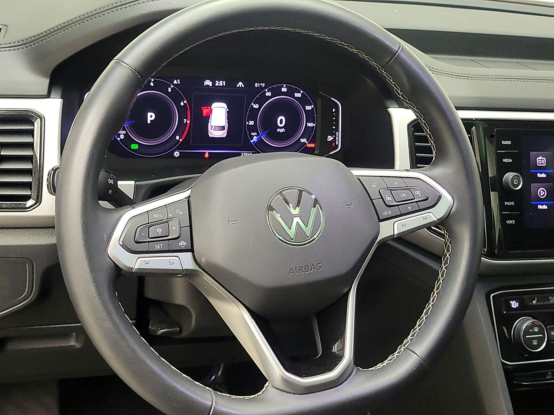 Thumbnail: 2022 Volkswagen Atlas - 10