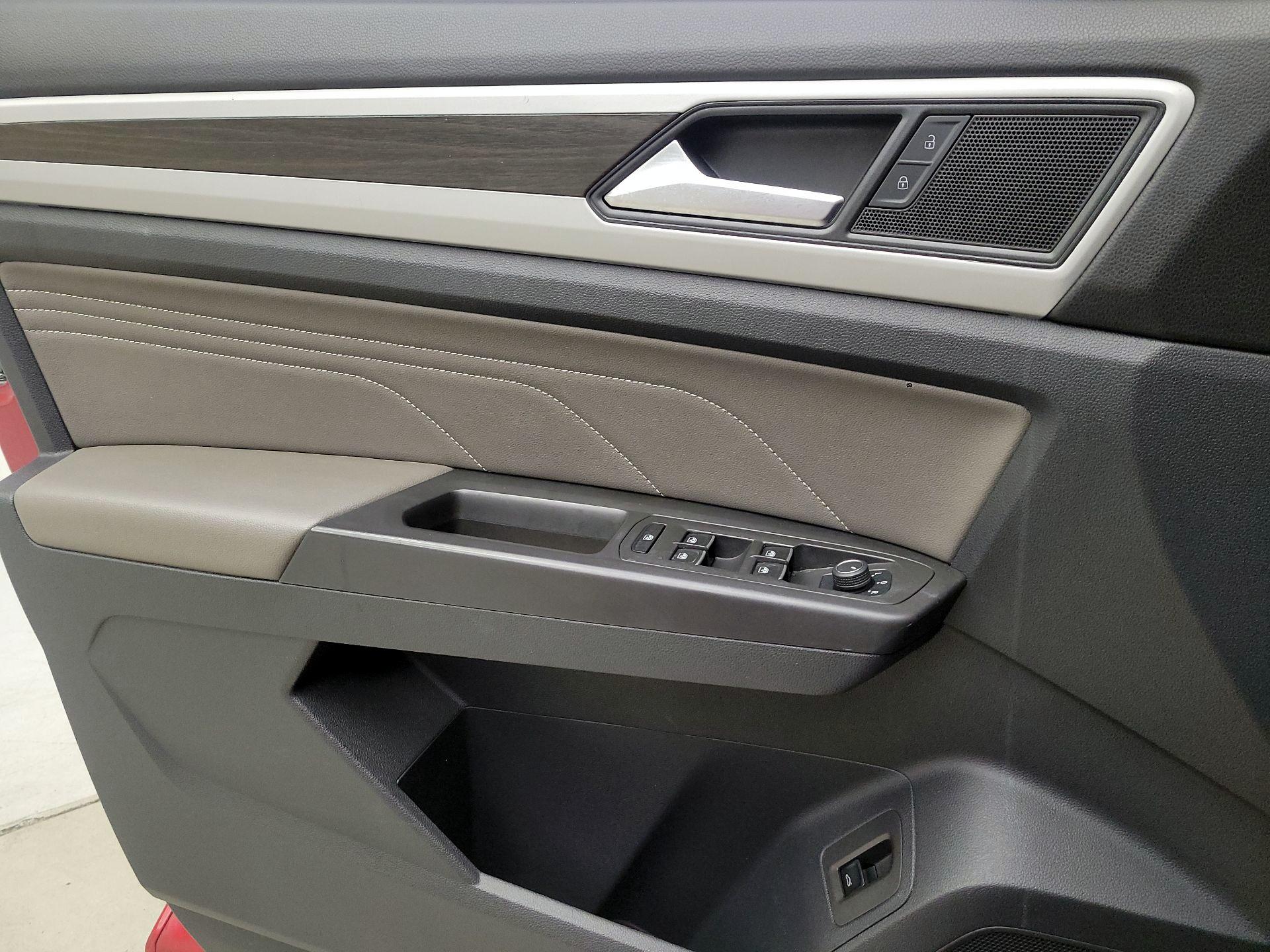 Thumbnail: 2022 Volkswagen Atlas - 12