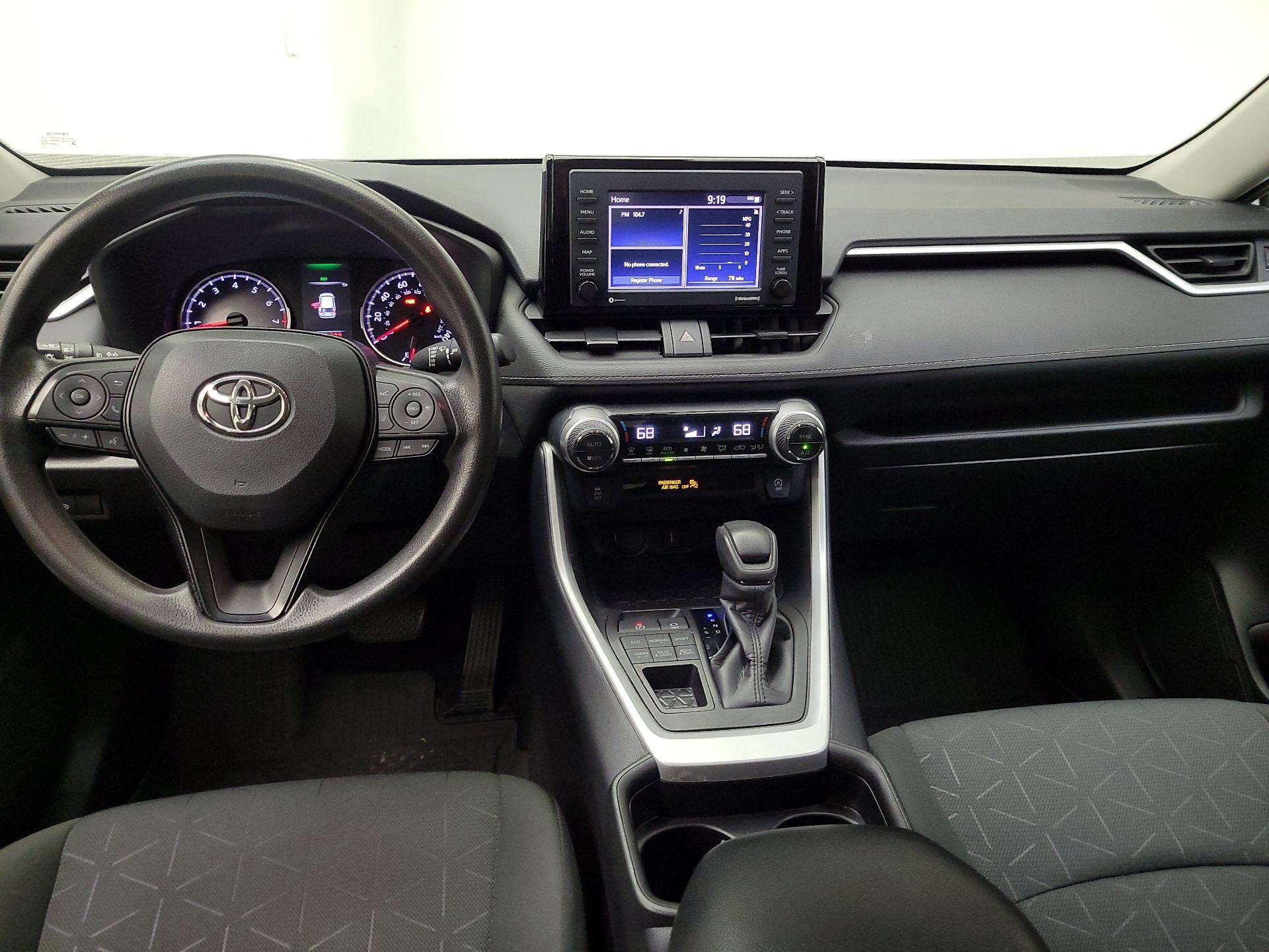 Thumbnail: 2021 Toyota RAV4 - 9