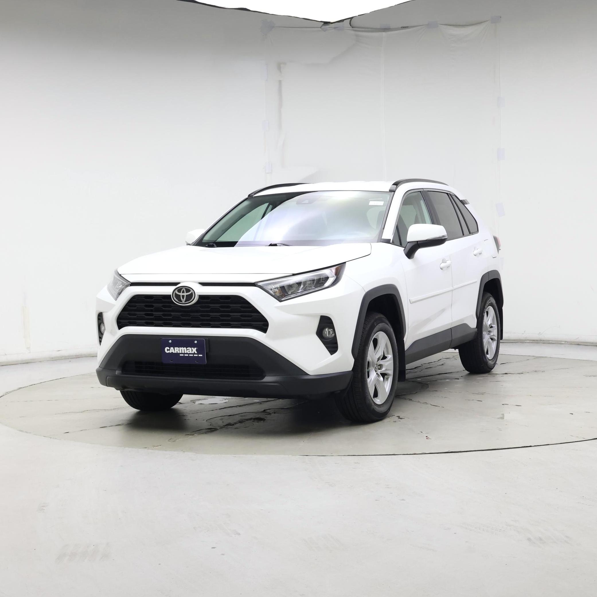 Thumbnail: 2021 Toyota RAV4 - 4