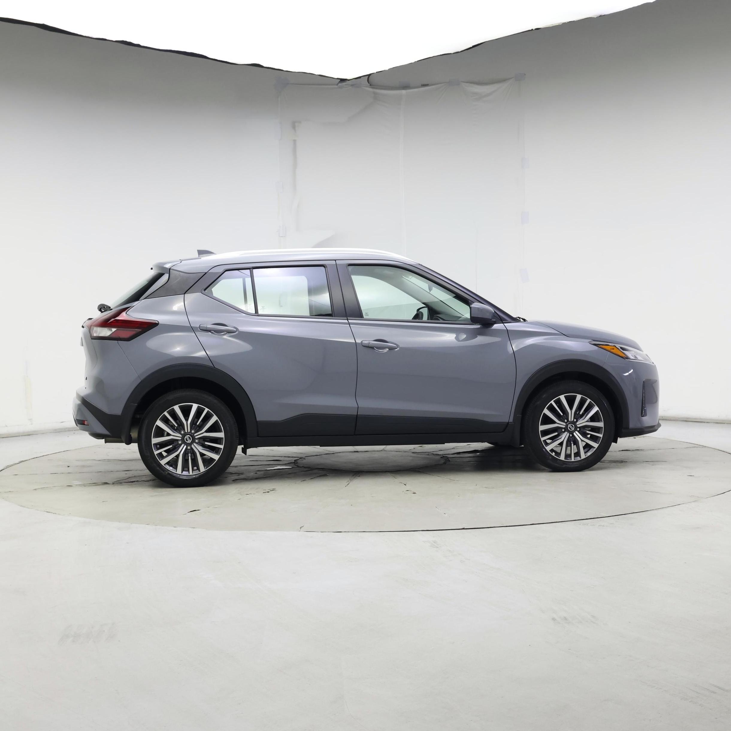 Thumbnail: 2021 Nissan Kicks - 7