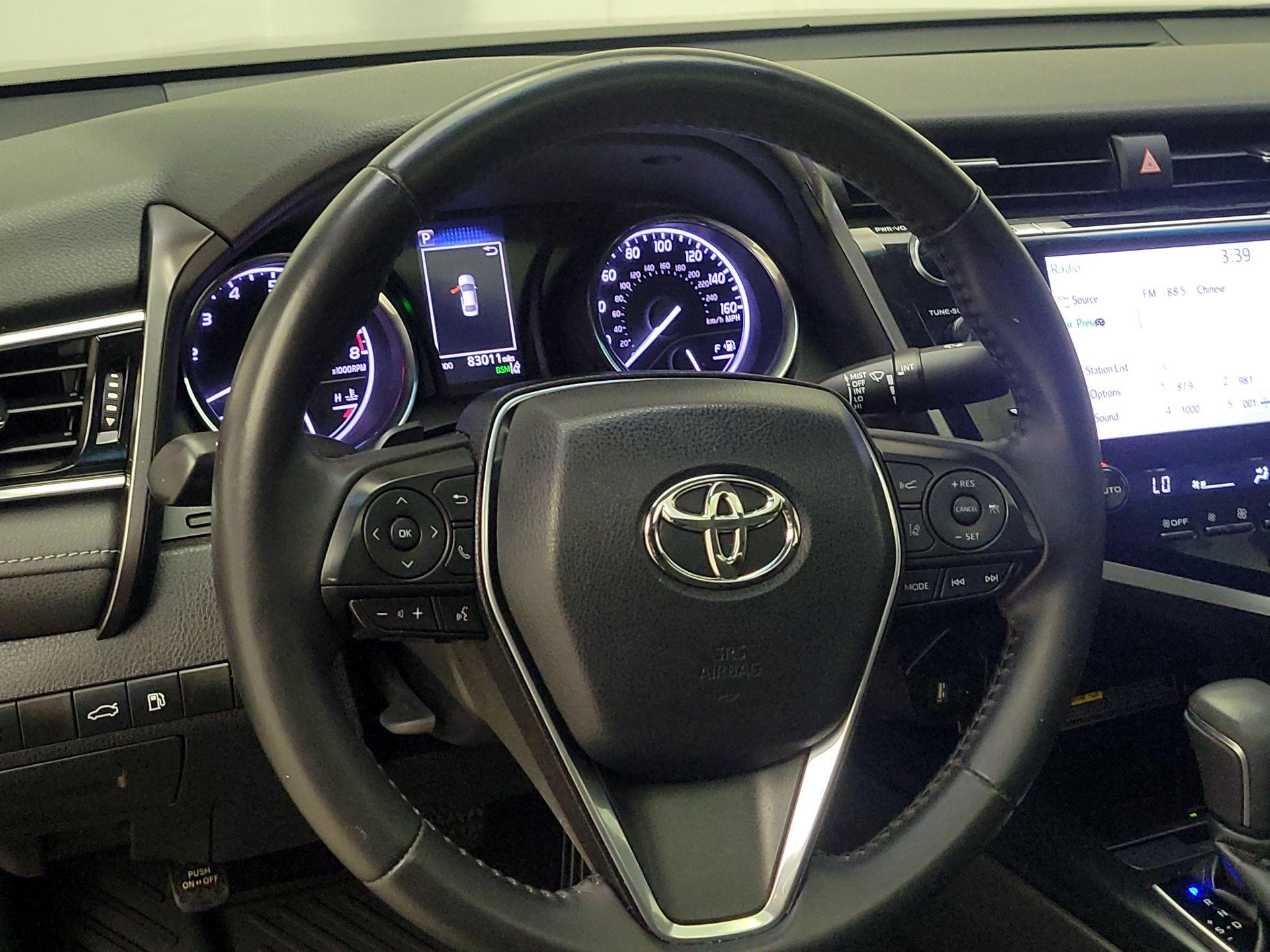 Thumbnail: 2018 Toyota Camry - 10