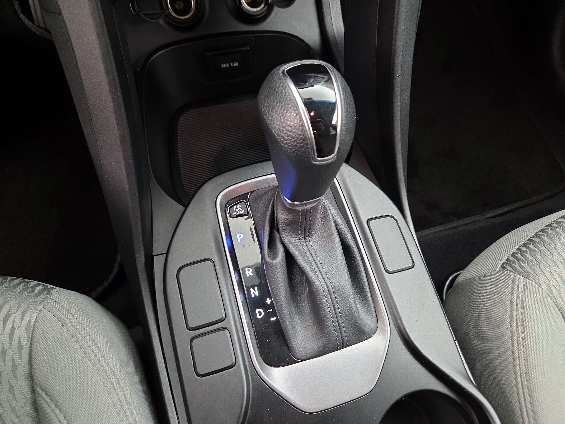 Thumbnail: 2016 Hyundai Santa Fe - 16